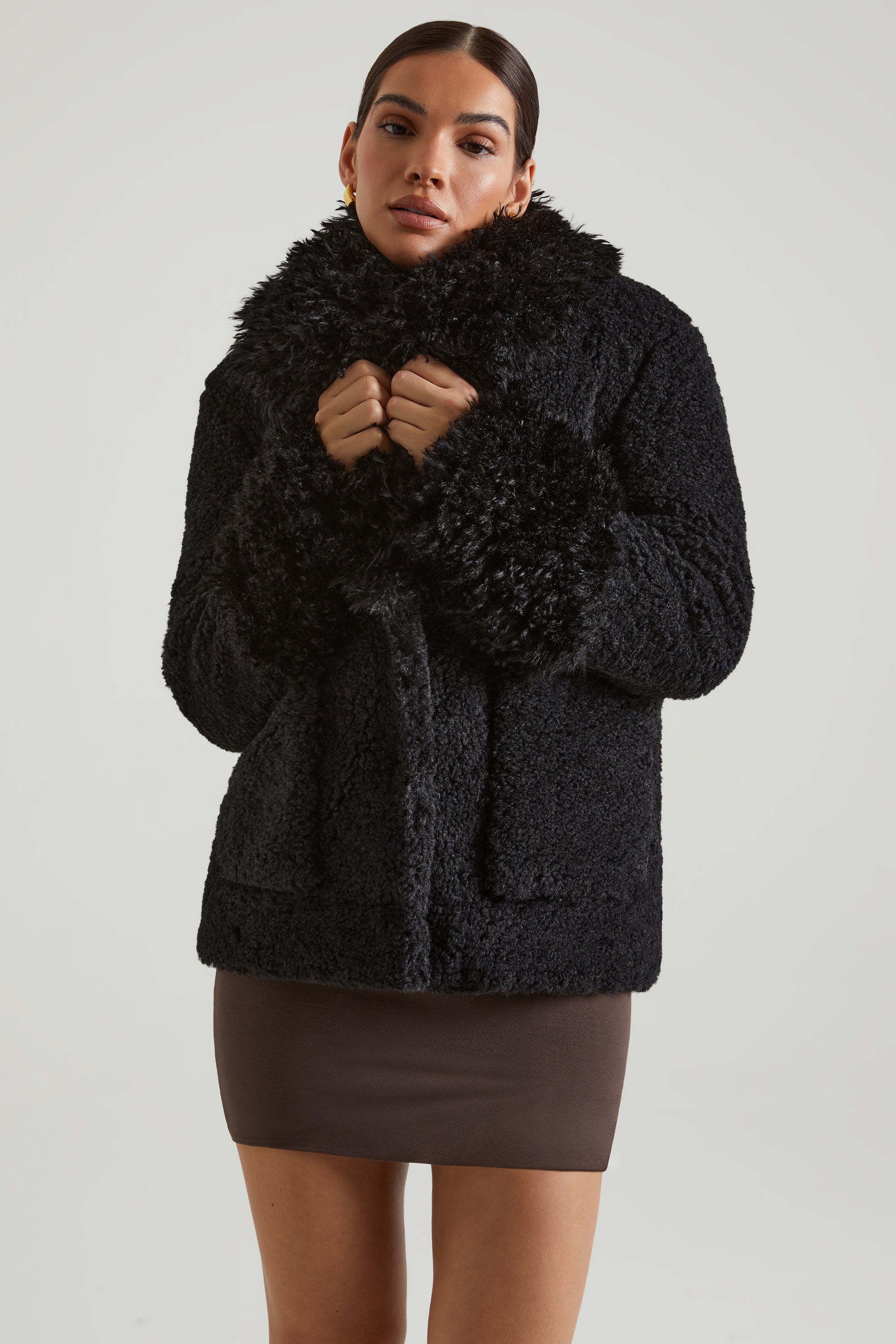 Shearling Coat with Large Front Pockets in Black、mySite、solidvoid