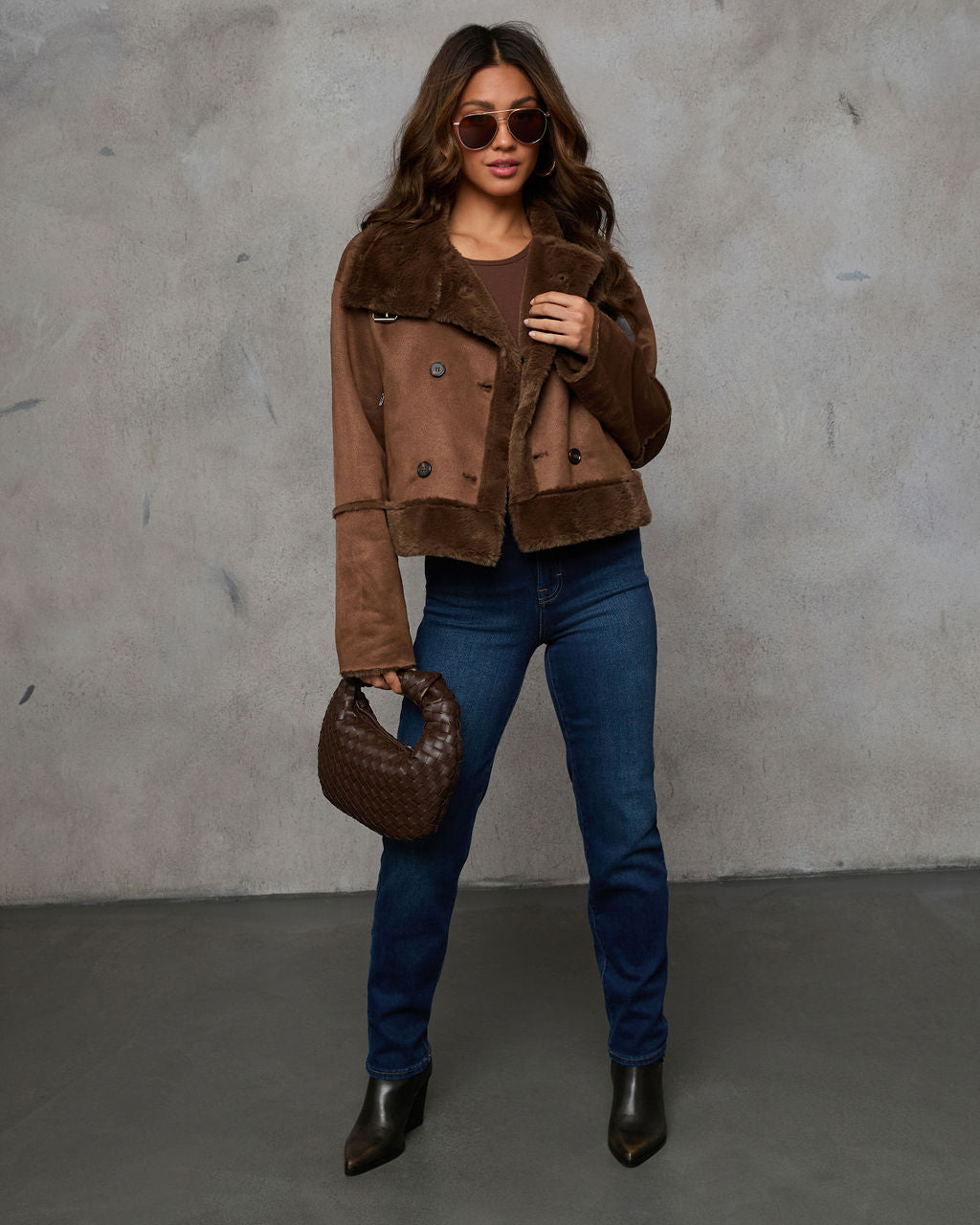 {product_title} - {shop_name}