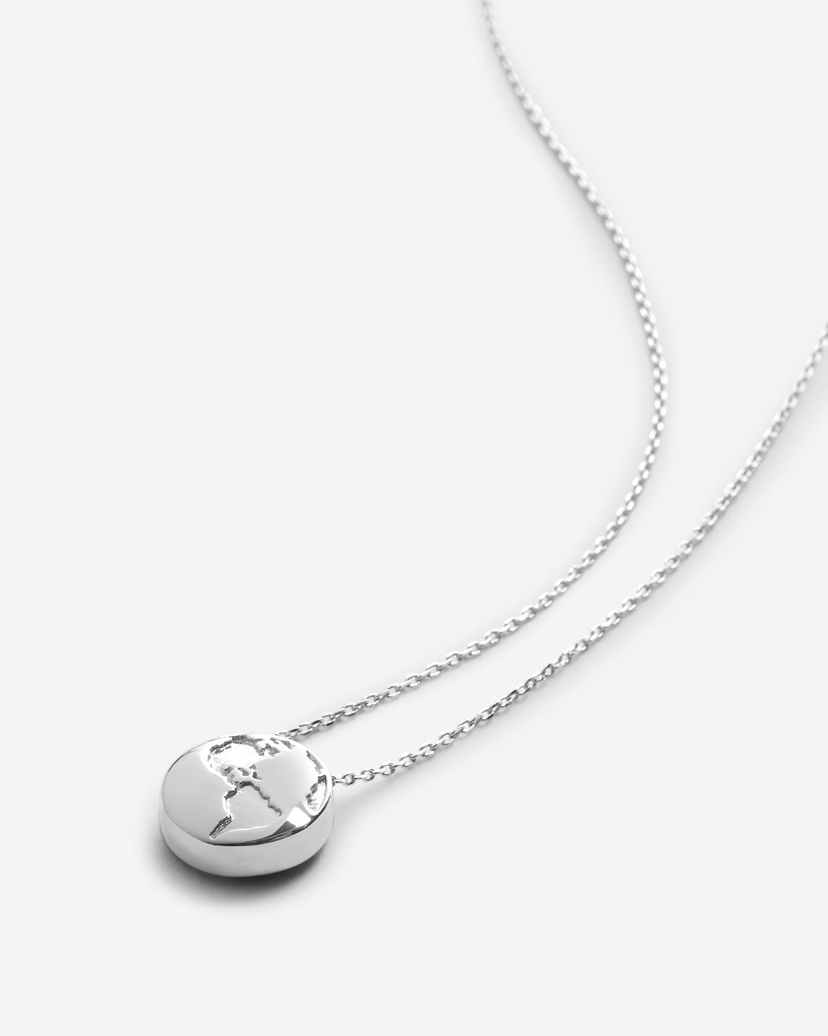 Us Against The World Icon Necklace、mySite、hinf8tx79