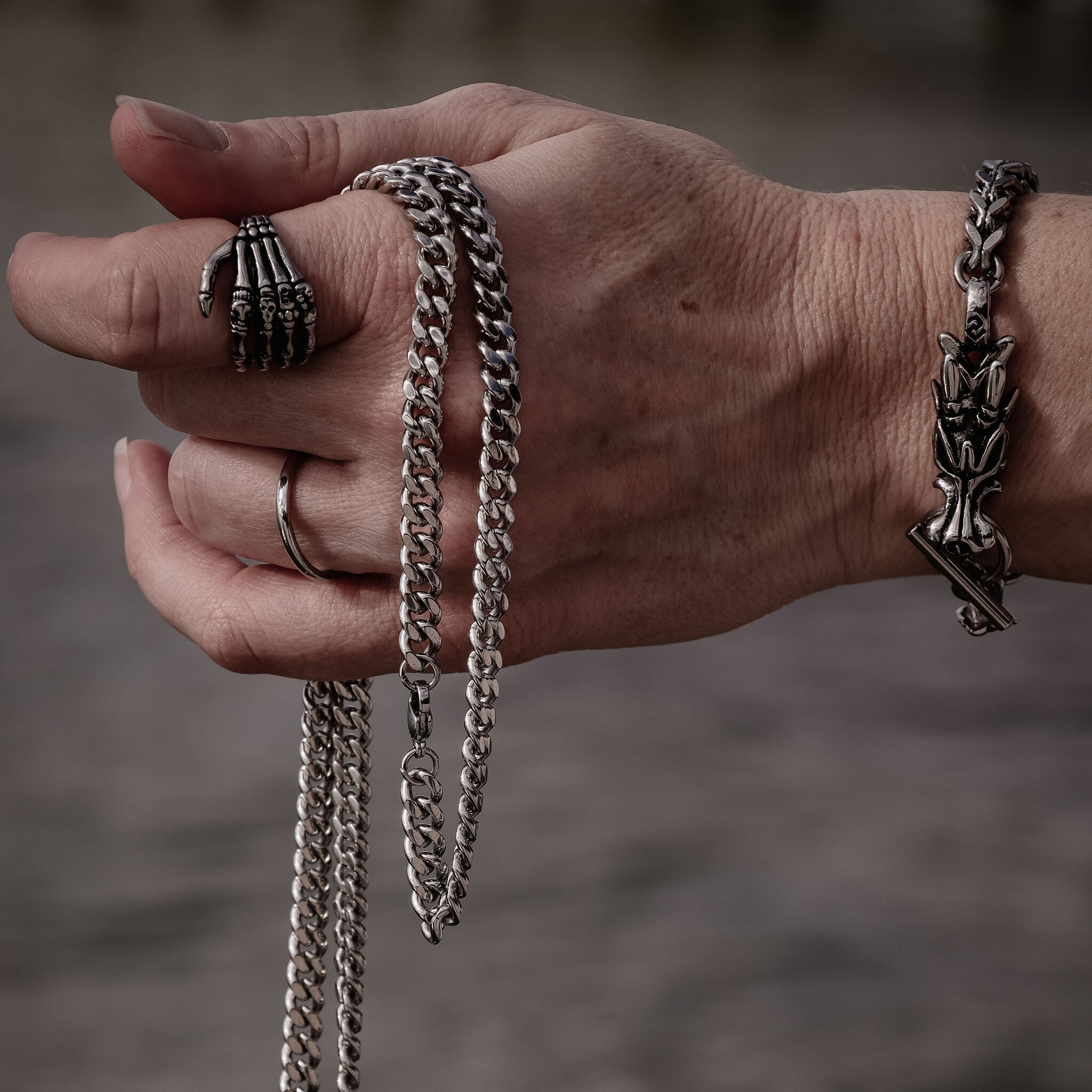 Detailed Skeleton Hand Stainless Steel Ring / KRJ2566、mySite、dreamappss