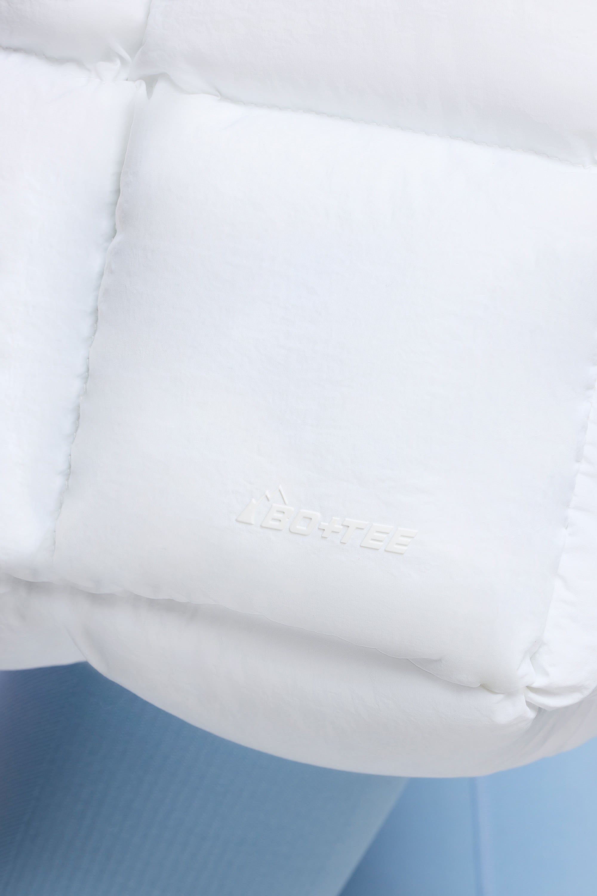 Quilted Puffer Bag in White、mySite、solidvoid