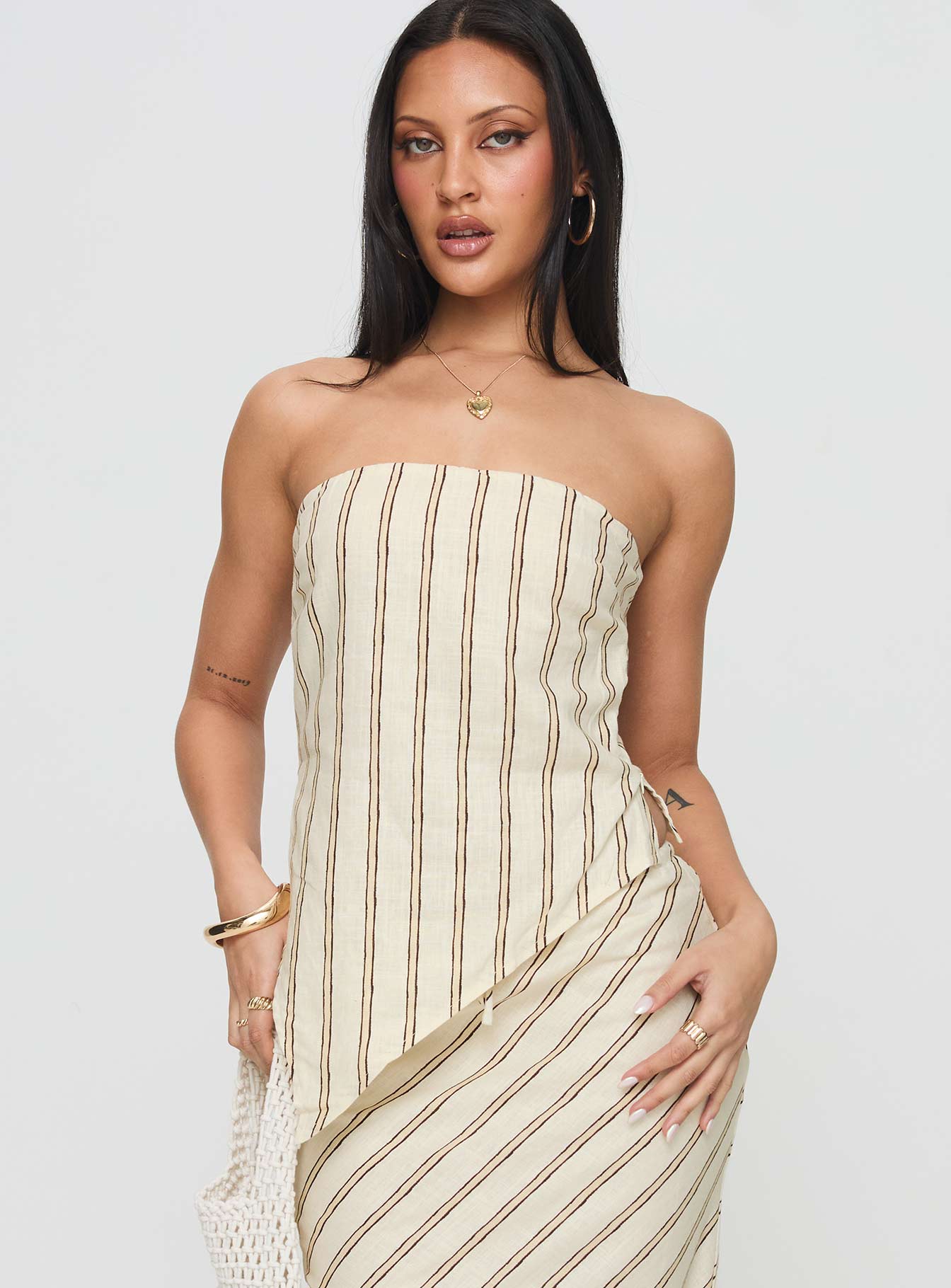 Birdie Asymmetric Linen Blend Top Cream、mySite、solidvoid