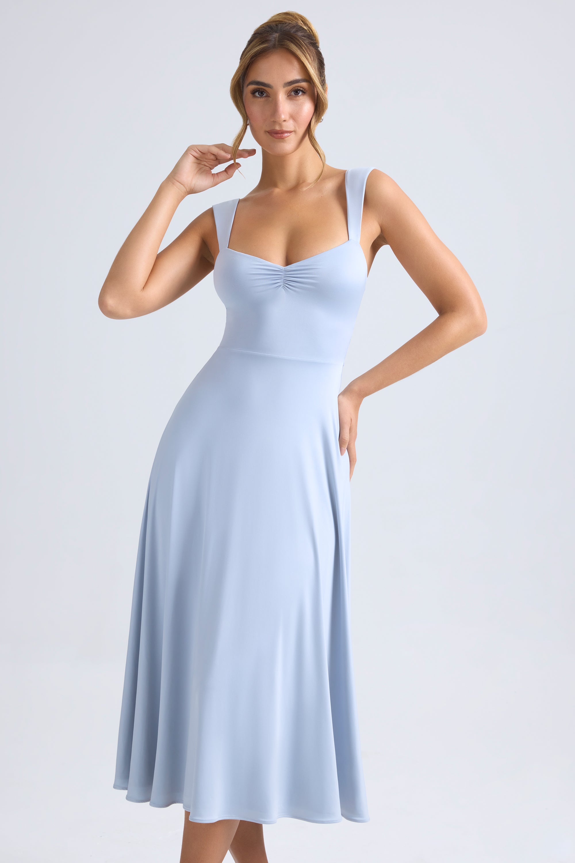 Sweetheart-Neck Ruched Midaxi Dress in Light Blue、mySite、solidvoid