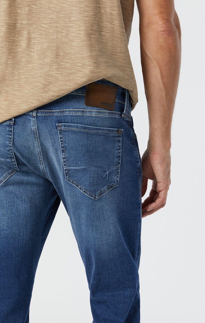 {product_title} - {shop_name}