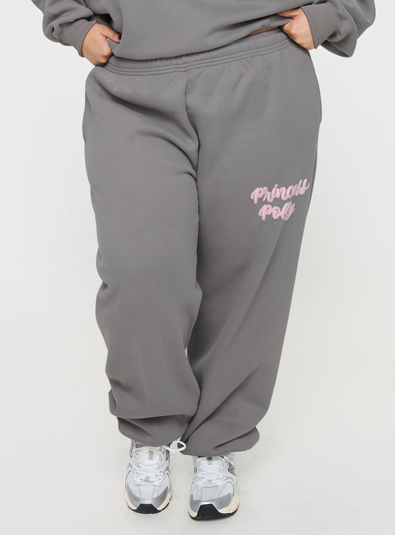 Princess Polly Track Pants Puff Text Charcoal Curve、mySite、solidvoid