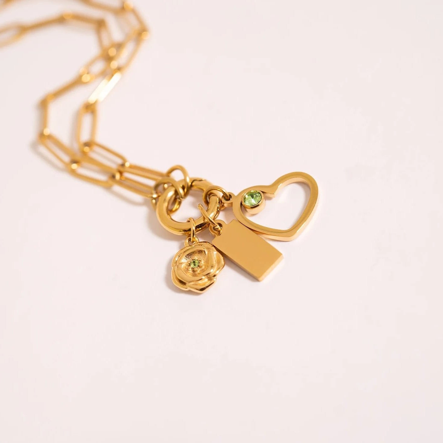 18K Gold PVD Stainless Steel Vertical 3D Birth Flower Charm / SBB0359、mySite、dreamappss