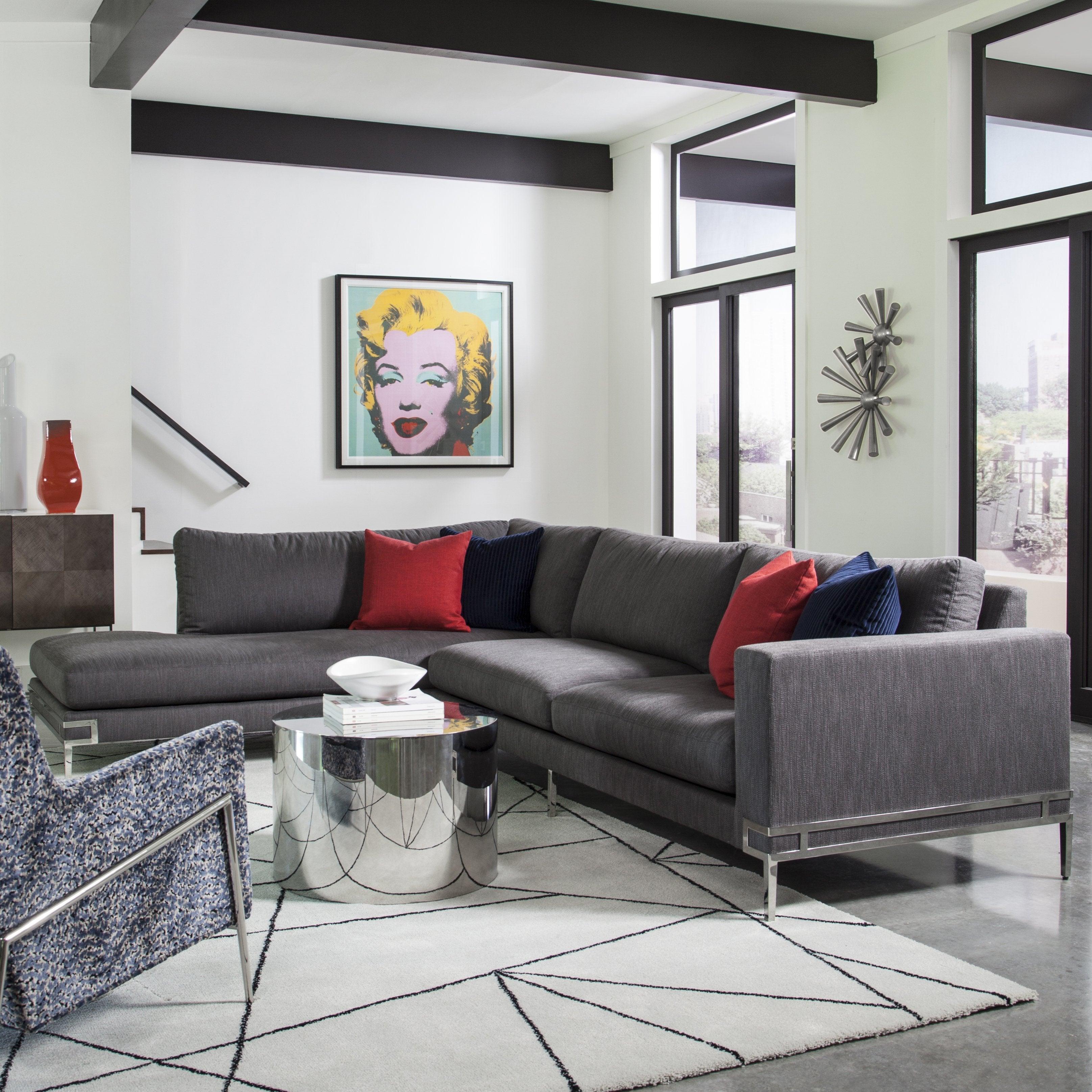 Manolo Chaise Sectional、mySite、neckold