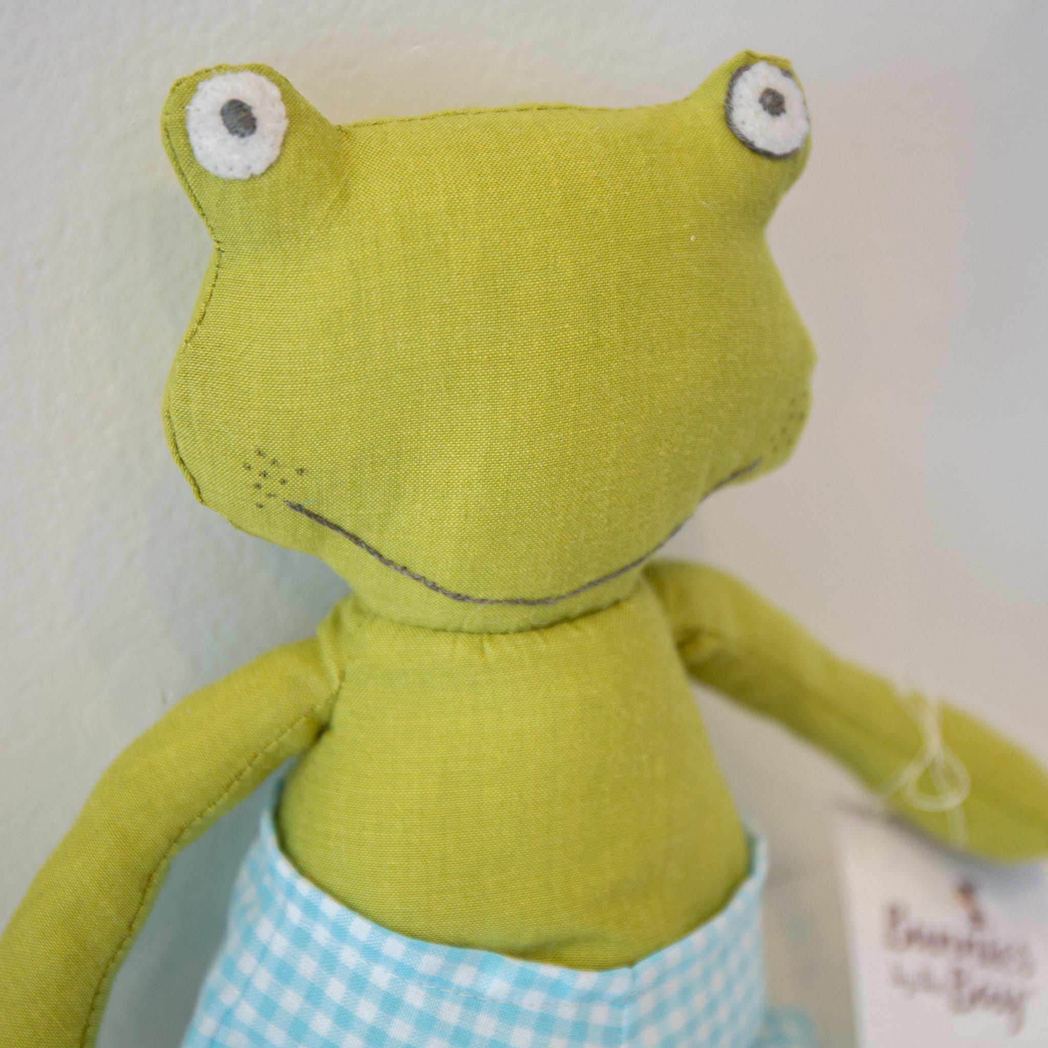 RETIRED - Hutch Studio - Tad Toad - Handmade Frog、mySite、g9winljtr