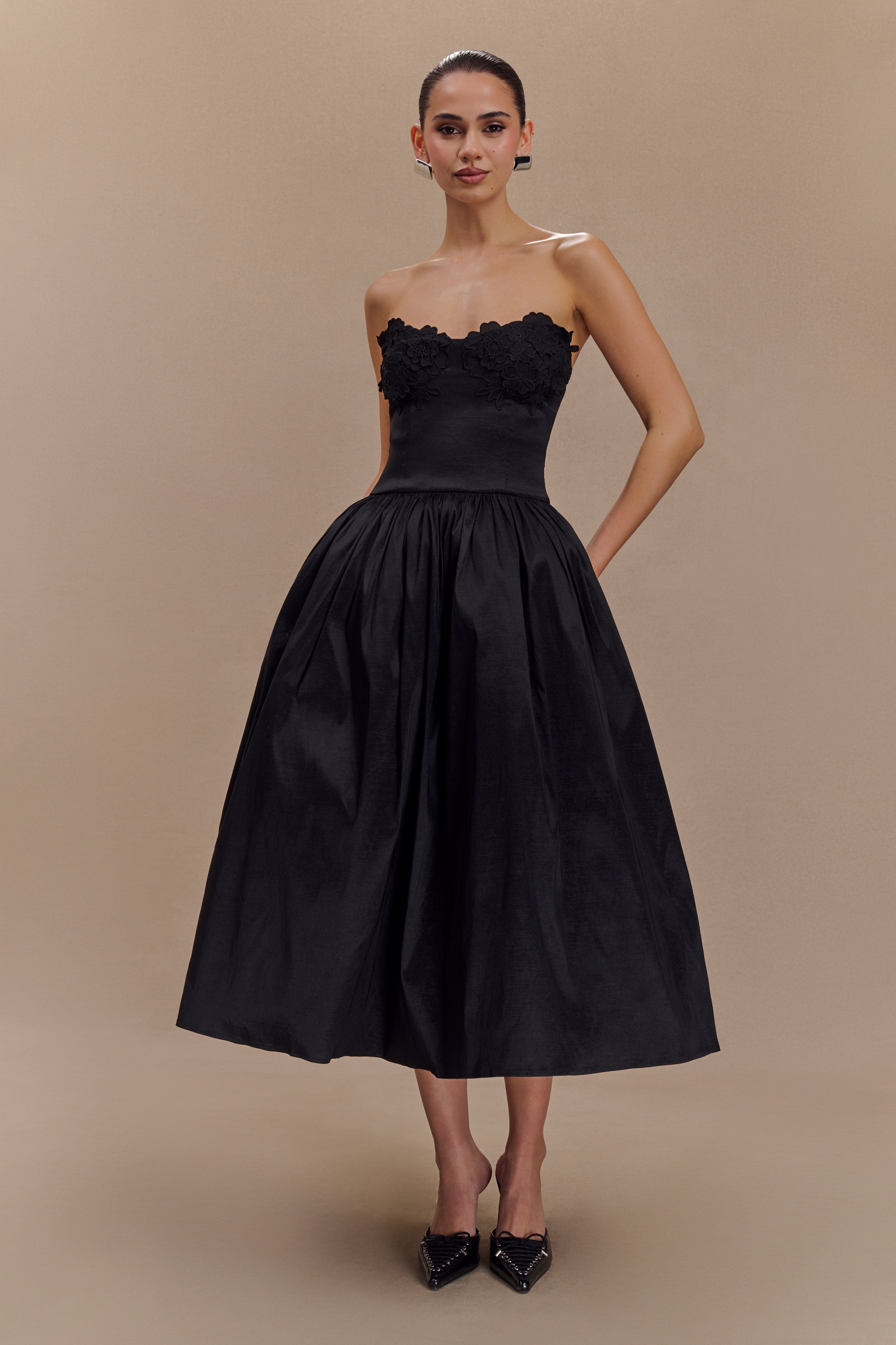 Elyssa Embroidered Midi Dress - Black、mySite、solidvoid