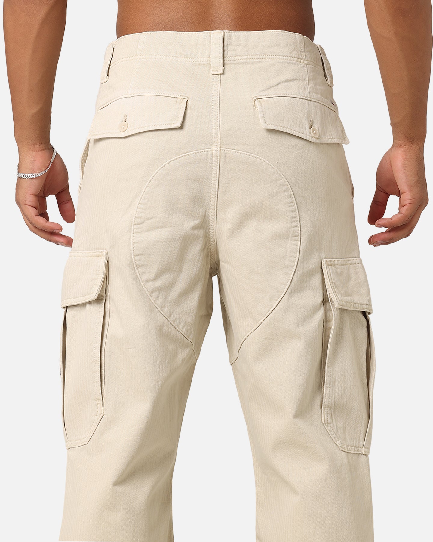 {product_title} - {shop_name}