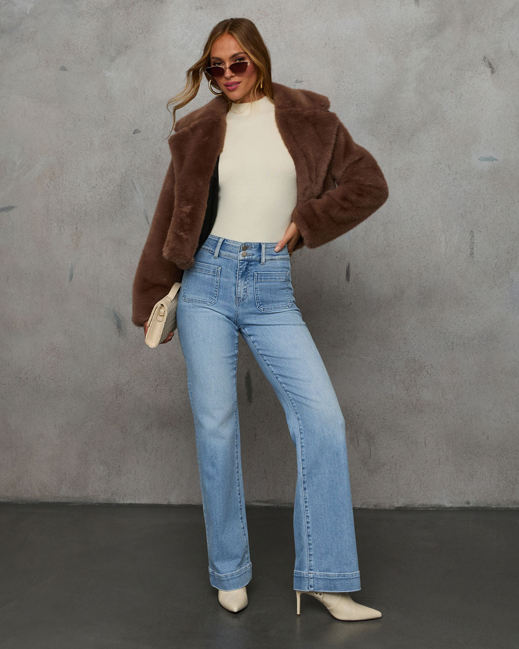 {product_title} - {shop_name}