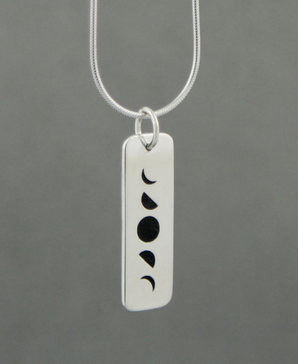 Trust the Journey Buddha Groove Sterling Silver Moon Pendant、mySite、topwebapps