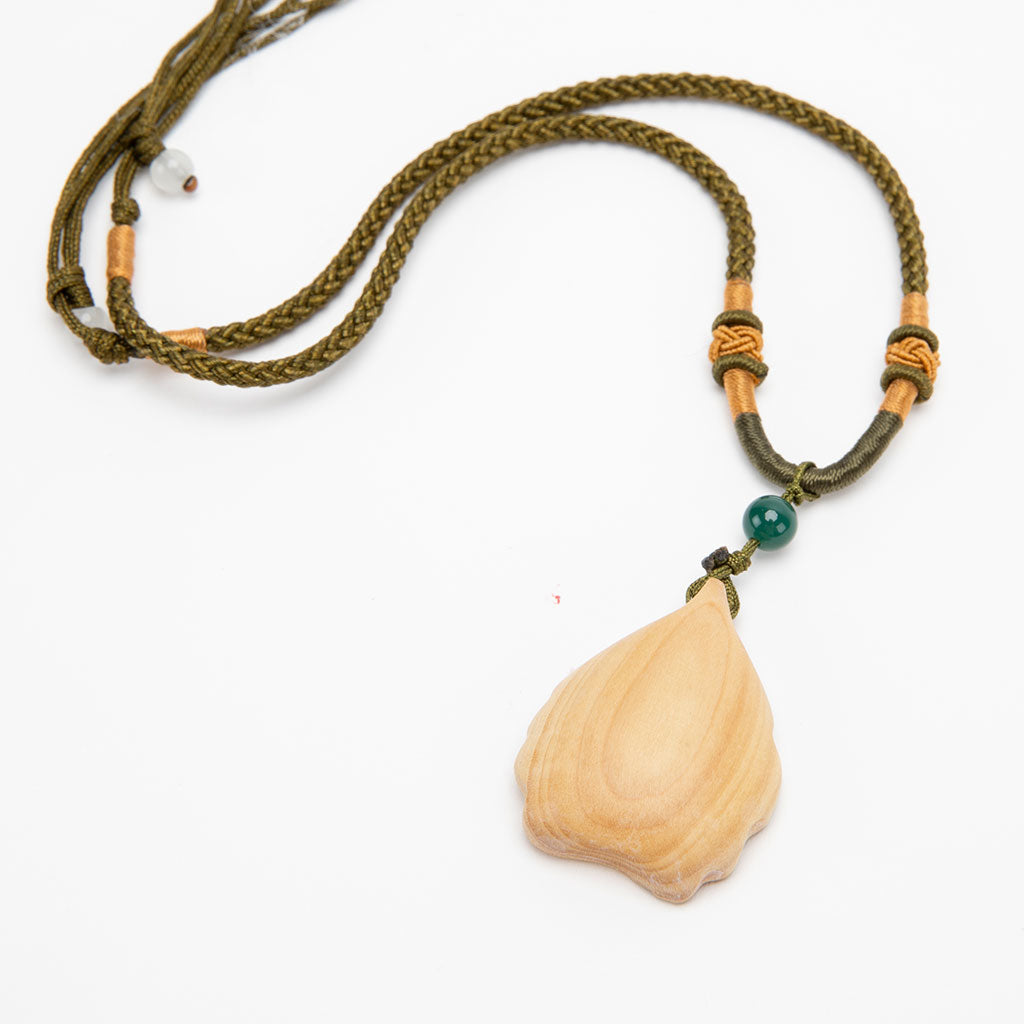 Wooden Amulet Necklace、mySite、topwebapps