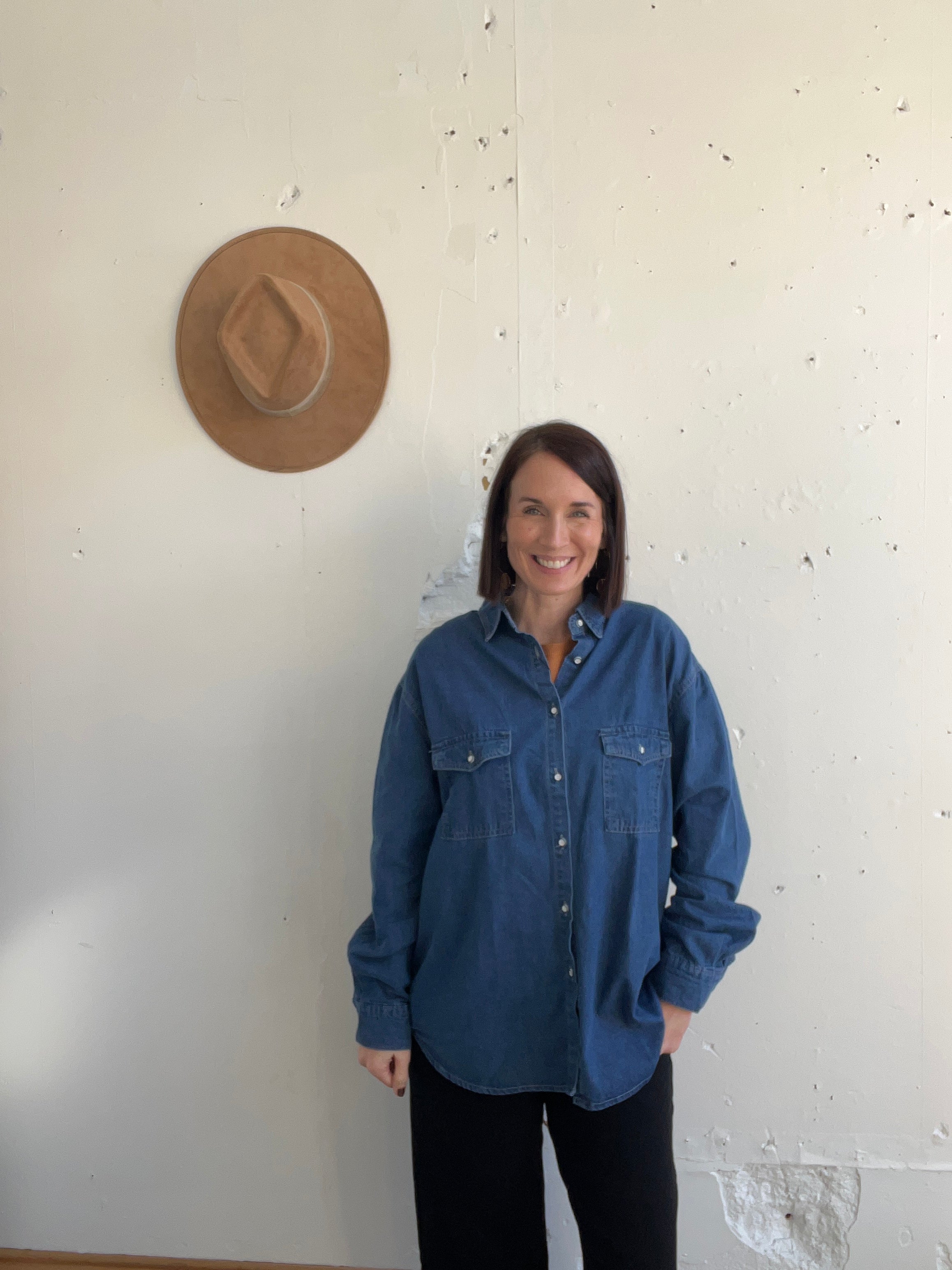 Laura’s Denim Button Down、mySite、garagedoors4me