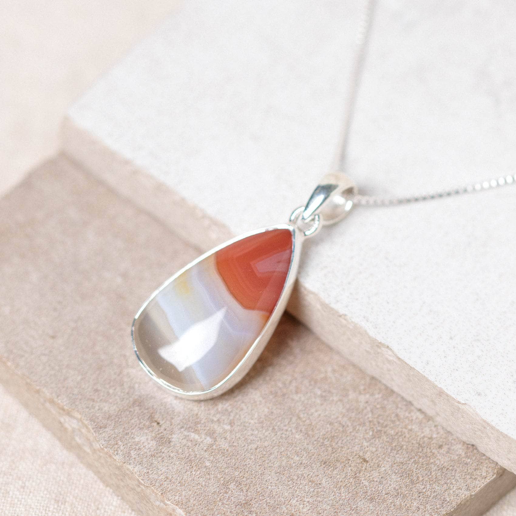 Carnelian Banded Agate Teardrop Pendant Necklace、mySite、hinf8tx79