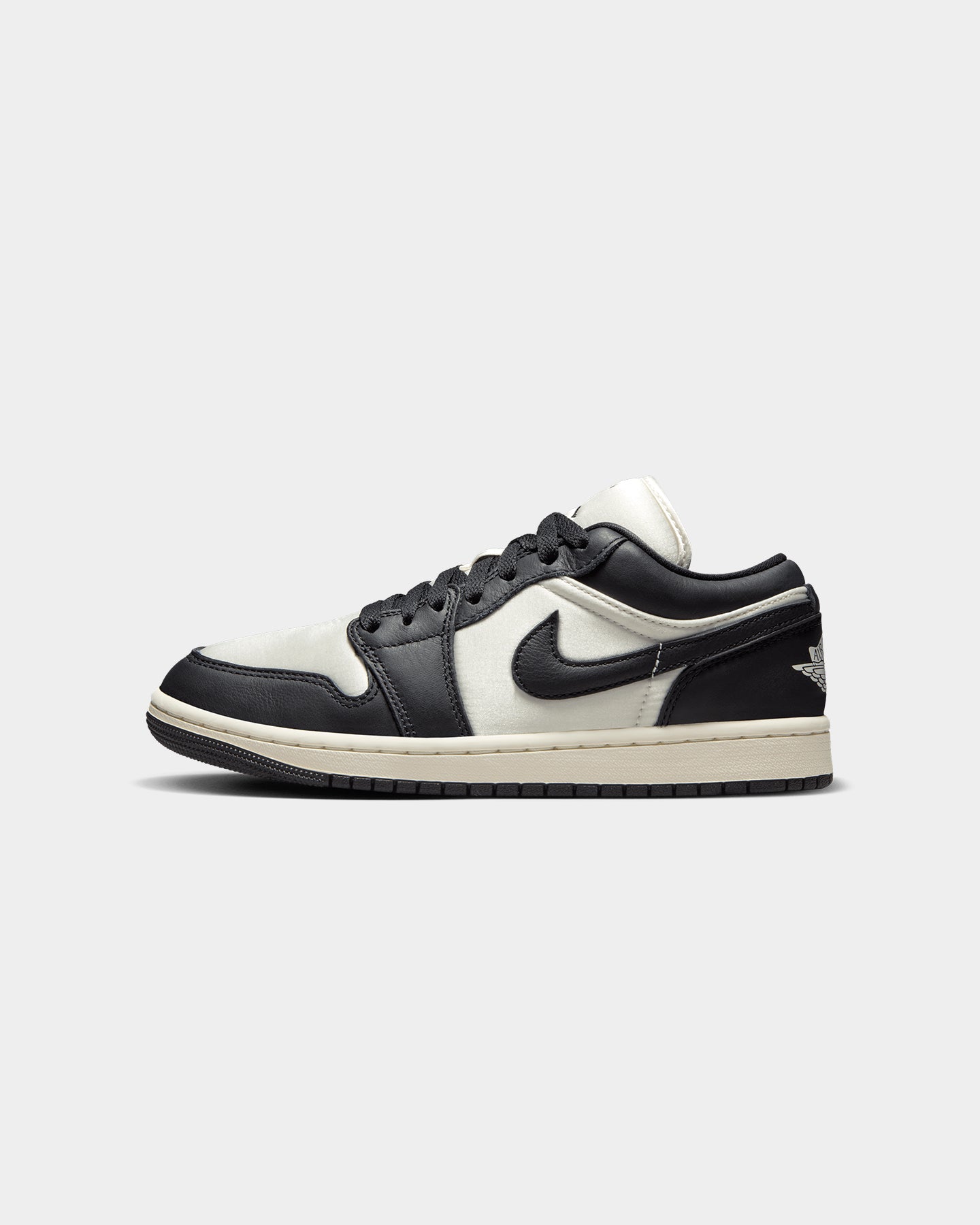 Jordan Women's Air Jordan 1 Low SE Sail/Black、mySite、zt4zffjzw