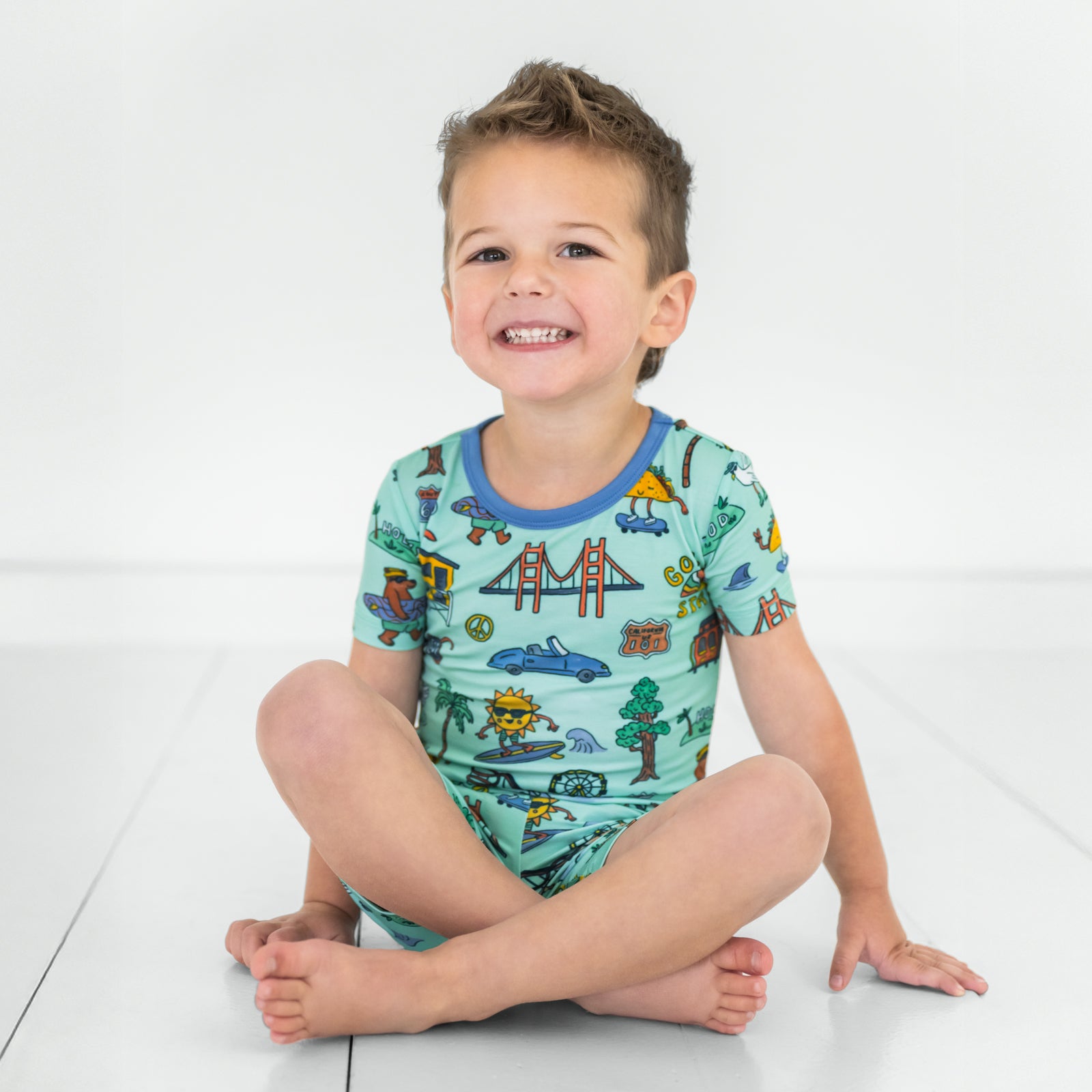 Golden State Two-Piece Short Sleeve & Shorts Pajama Set、mySite、g9winljtr