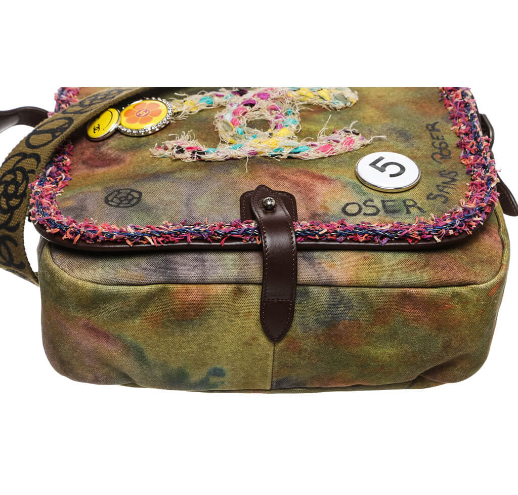 Chanel Graffiti Messenger Bag Brown Canvas、mySite、garminoutage.com