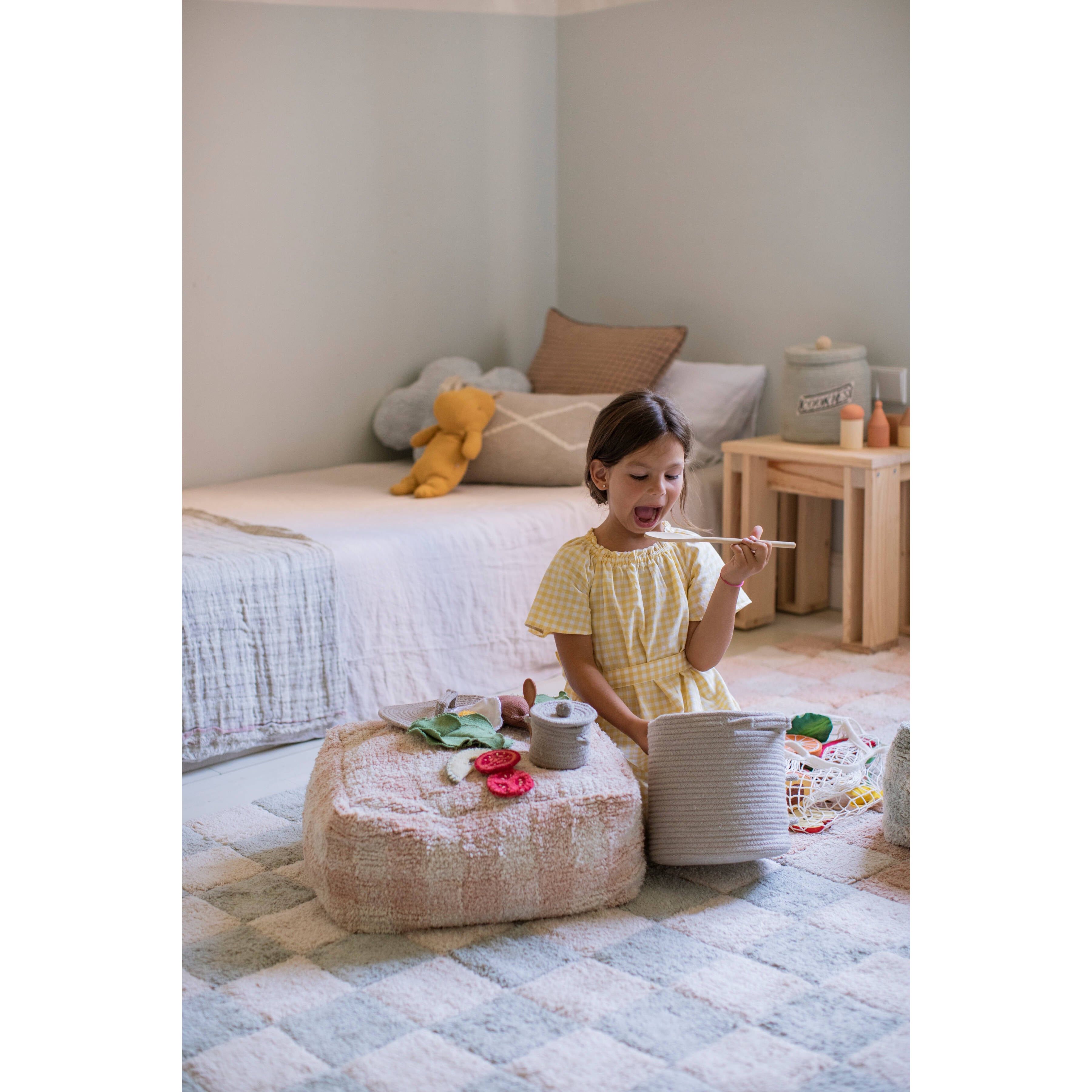 Little Chefs Vichy Rose Pouf、mySite、gigharbornorthrealestate