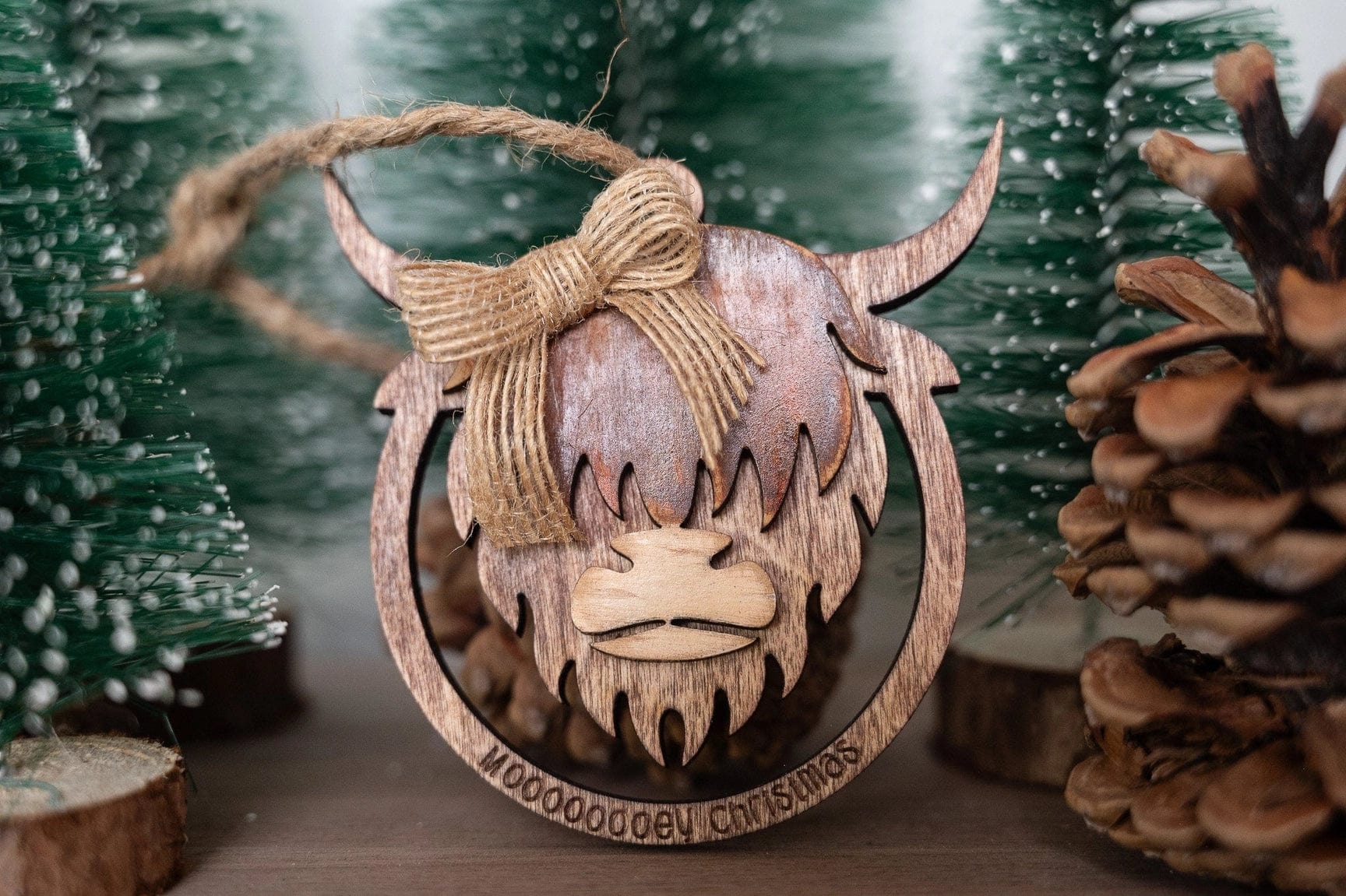 Highland Cow Ornament - Mooooey Christmas Cow Ornament - Wooden Farmhouse Ornament、mySite、g9winljtr