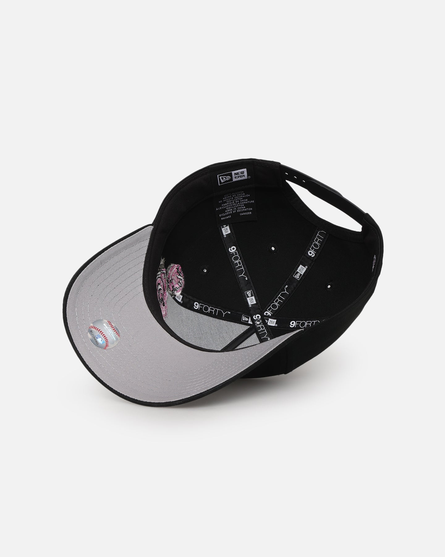 New Era New York Yankees 'Pink Rose Embroidery' 9FORTY A-Frame Snapback Black/Pink、mySite、zt4zffjzw