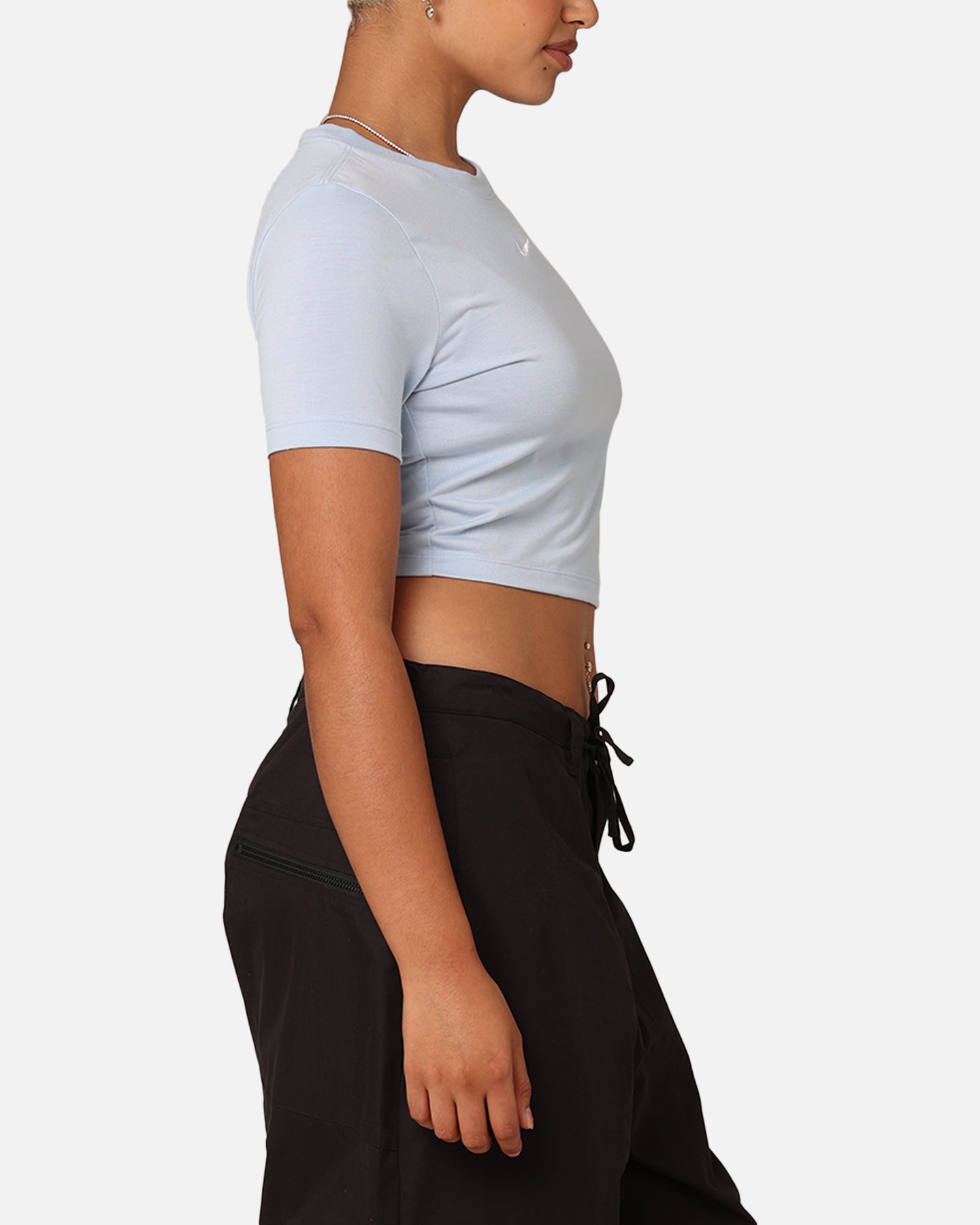 Nike Women's Sportswear Essential Slim Cropped T-Shirt Light Armoury Blue、mySite、zt4zffjzw