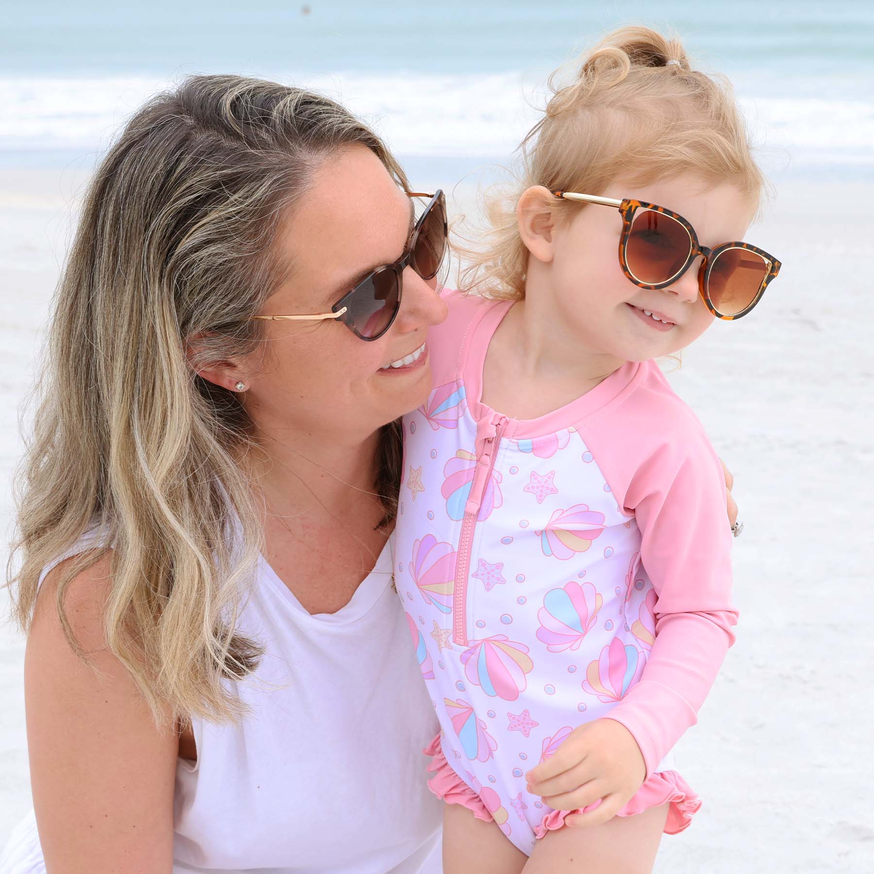  Long Sleeve Rash Guard with Front Zipper | Shell Yeah!、mySite、layawaytickets