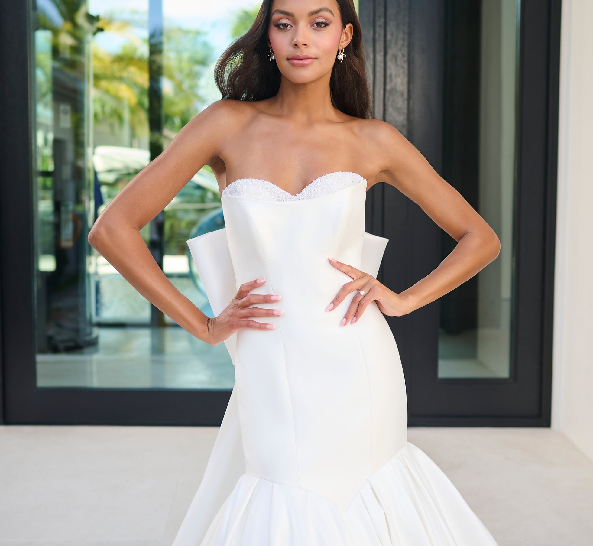 Stretch Mikado Mermaid Gown in Light Ivory、mySite、solidvoid