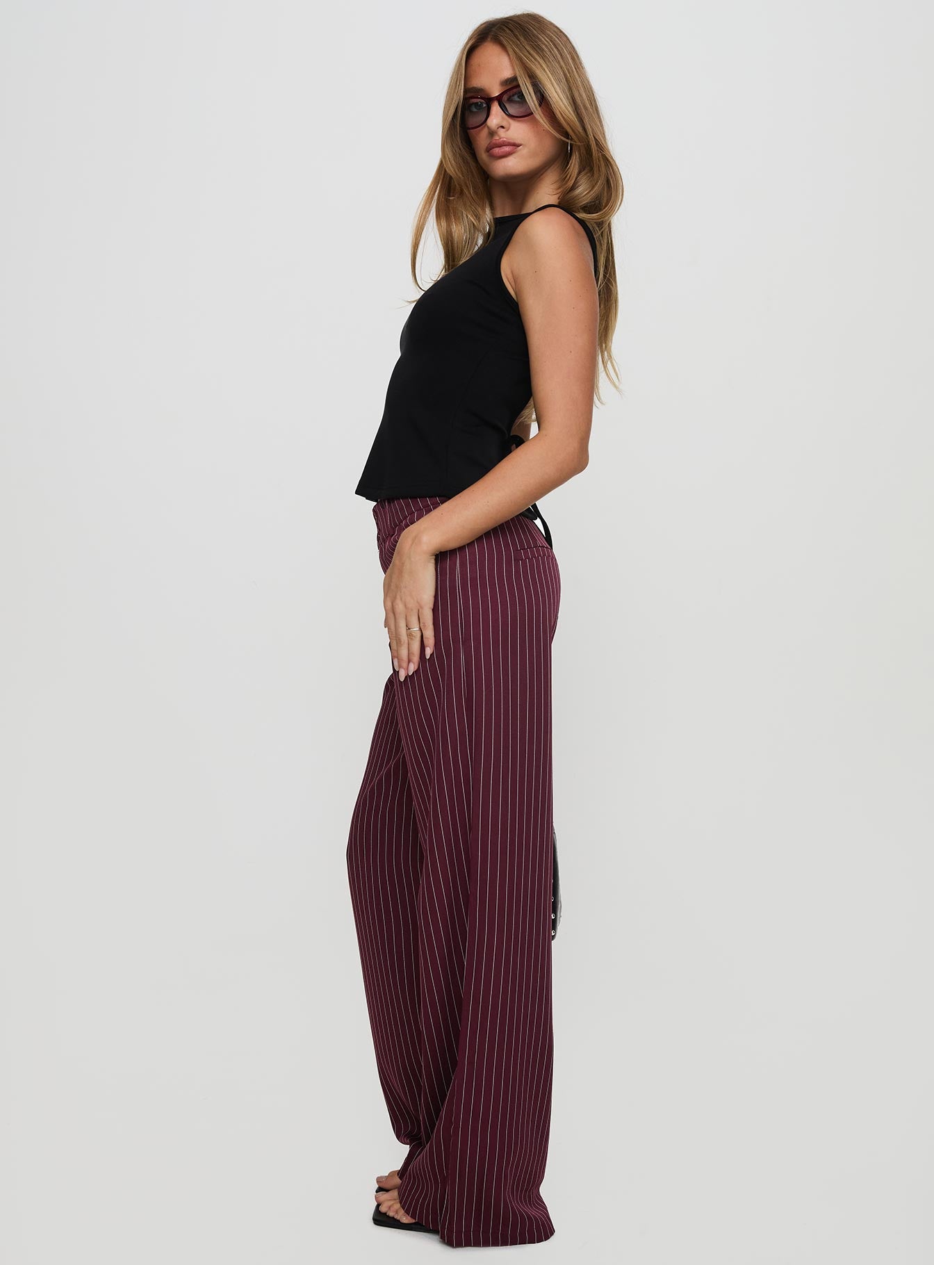 Lorenne Mid Rise Pant Burgundy Pinstripe、mySite、solidvoid