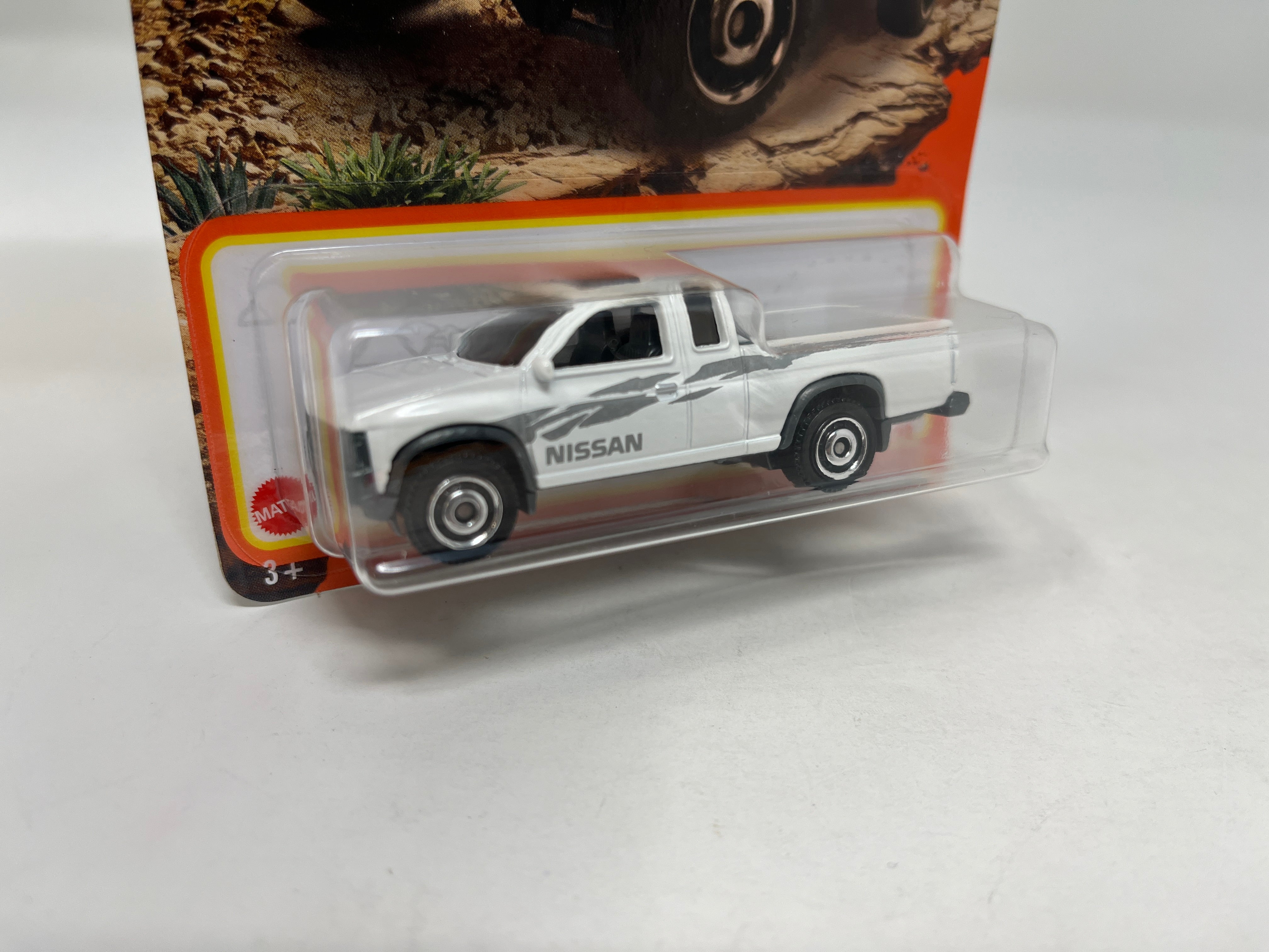 '95 Nissan Hardbody D21 #17 * Matchbox Basic Series * WHITE、mySite、hgirdovlk