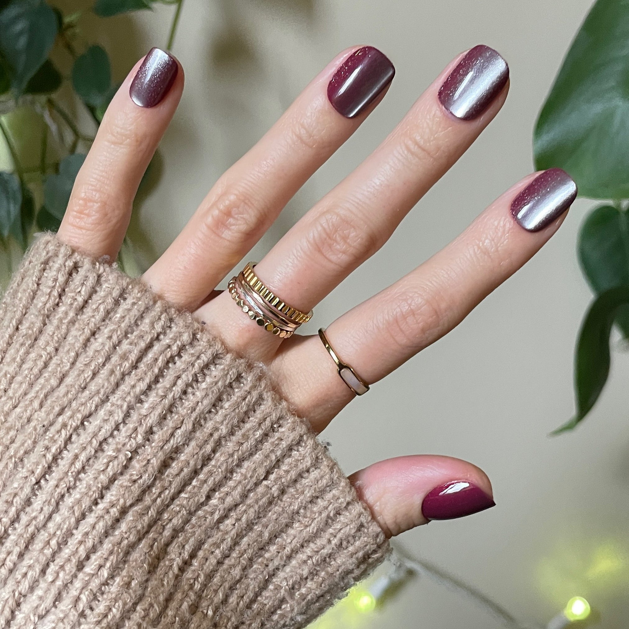 Velvet Berry - Press-On | Extra Short | Squoval、mySite、solidvoid