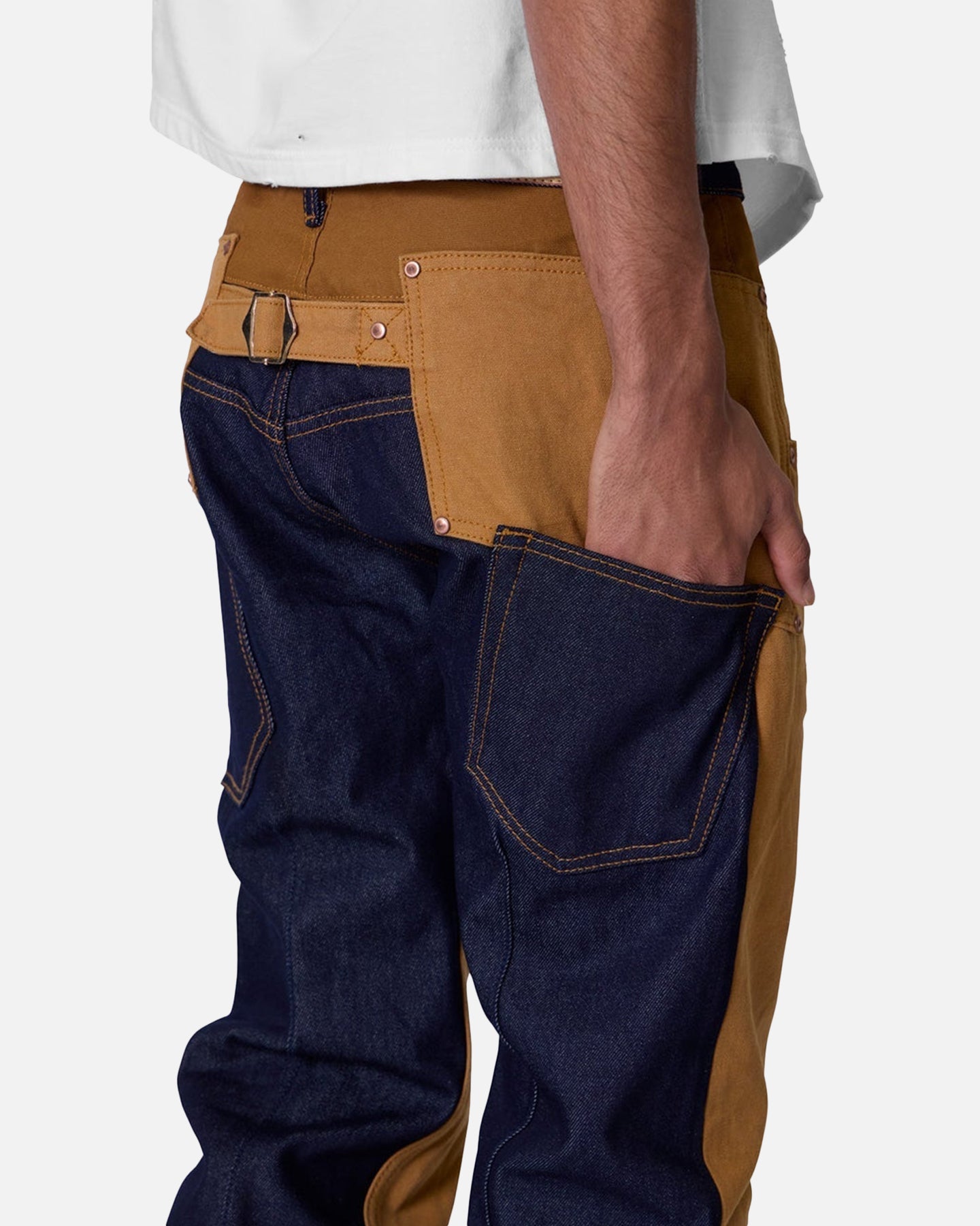 {product_title} - {shop_name}