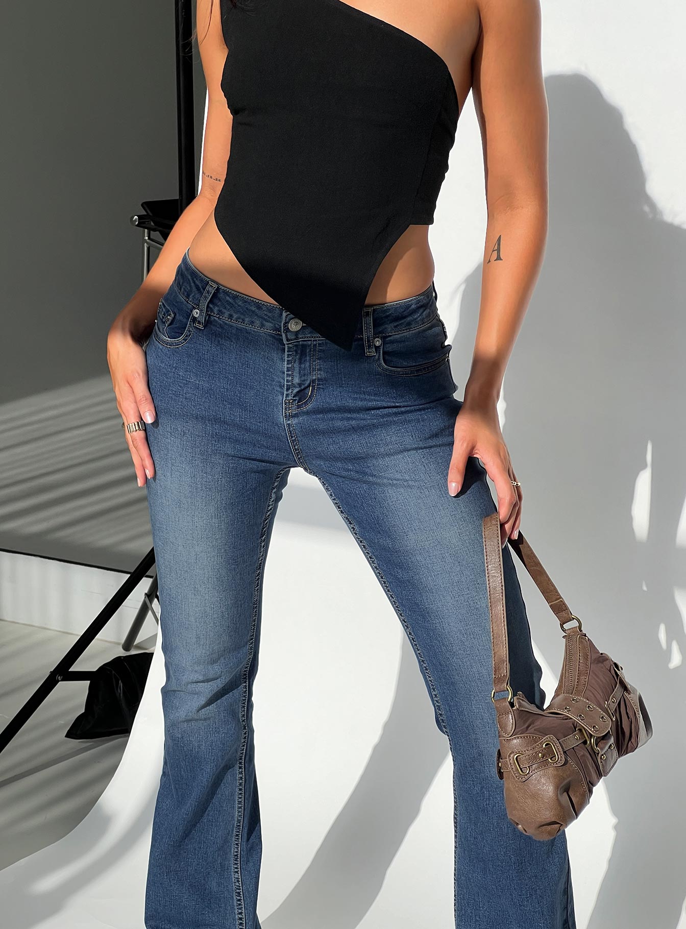 Bethany Bootleg Low Rise Jeans Mid Wash、mySite、solidvoid