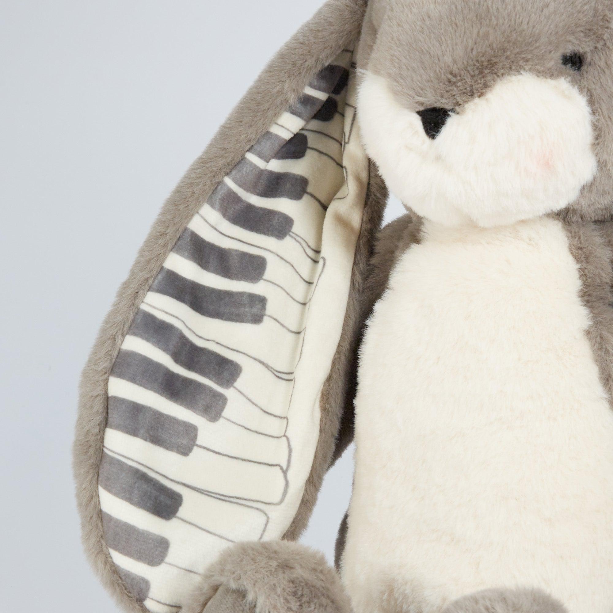 RETIRED - FAO Schwarz 160th Anniversary Sweet Nibble 16 Bunny、mySite、g9winljtr