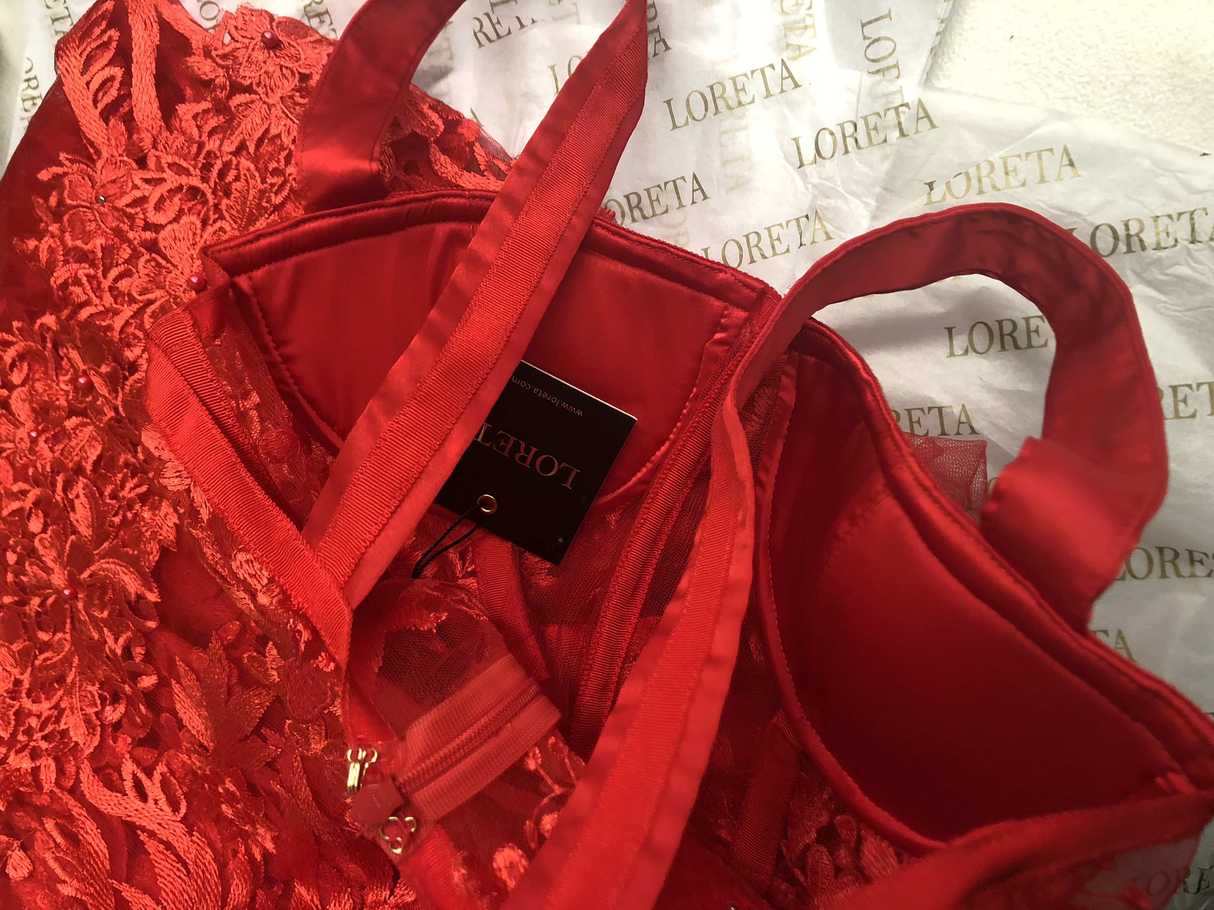  Anna Gown、mySite、merchandisen