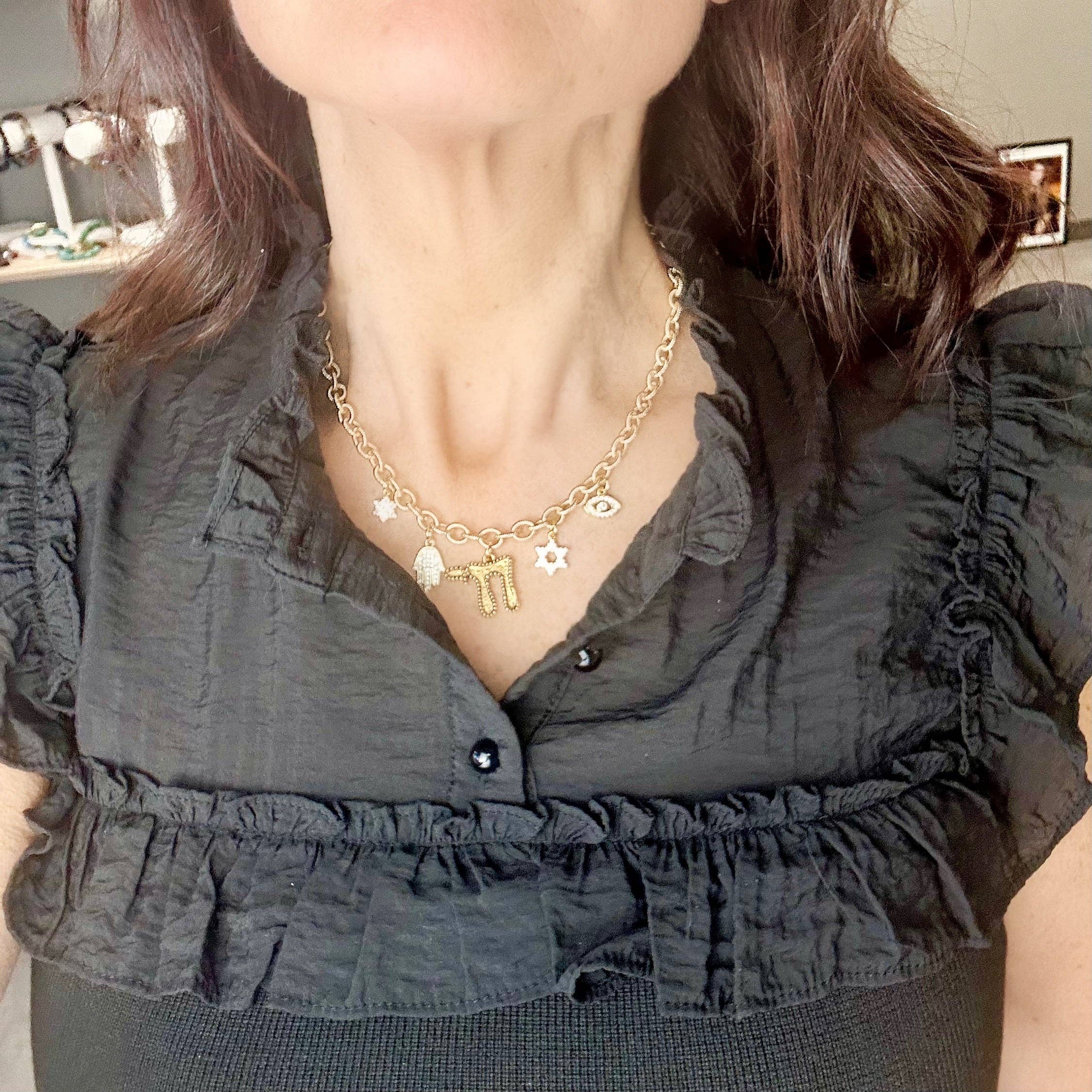 Debbie Jewish Chai Charm Necklace - Gold、mySite、topwebapps