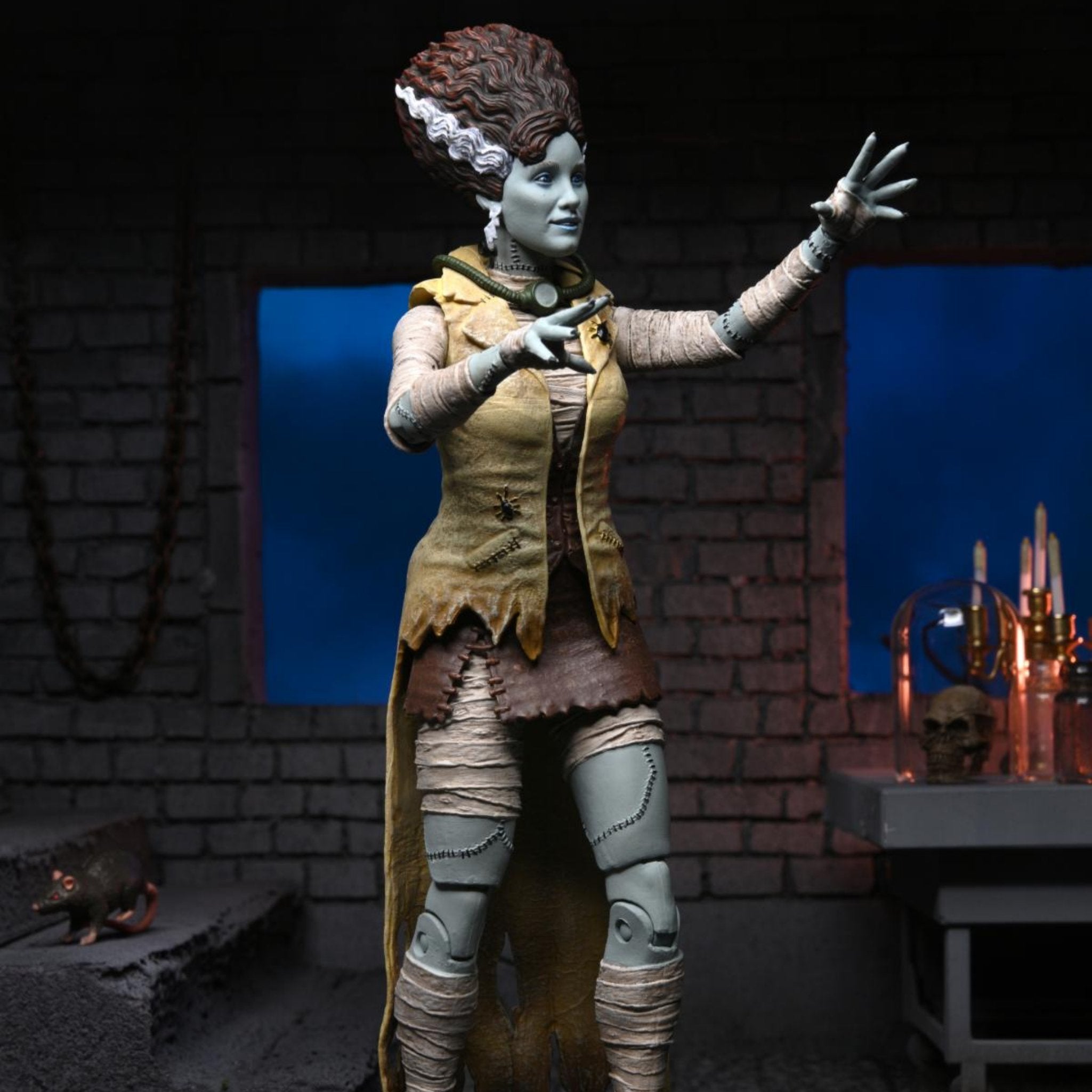 NECA Universal Monsters Teenage Mutant Ninja Turtles April O'Neil、mySite、hgirdovlk