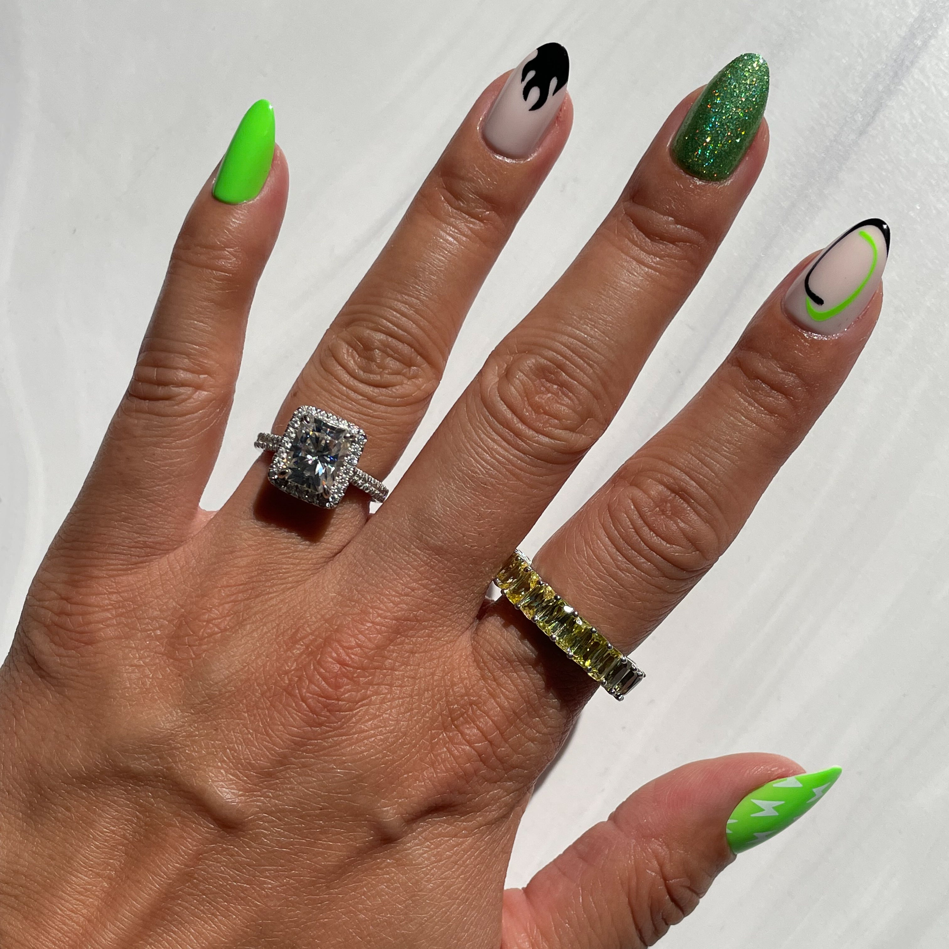 Mixed Set | Medium | Almond、mySite、solidvoid