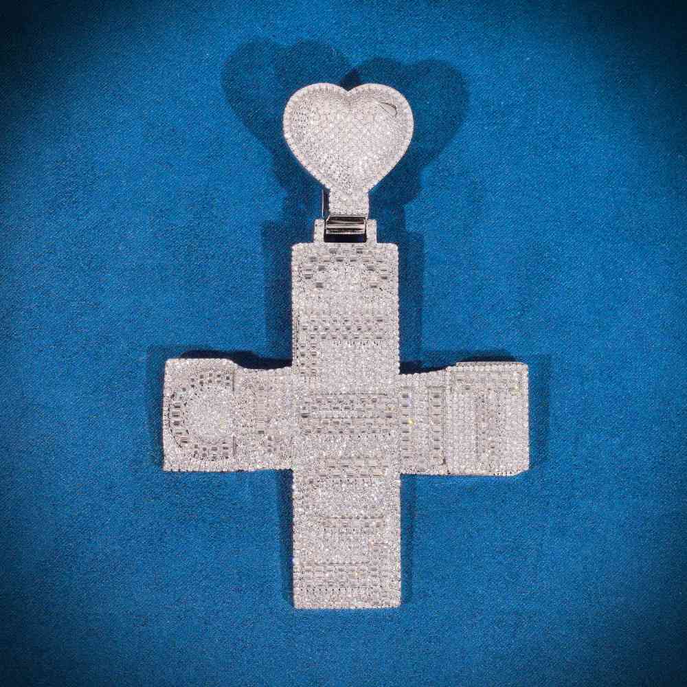 Custom Moissanite Cross Pendant With Heart Bail、mySite、hinf8tx79