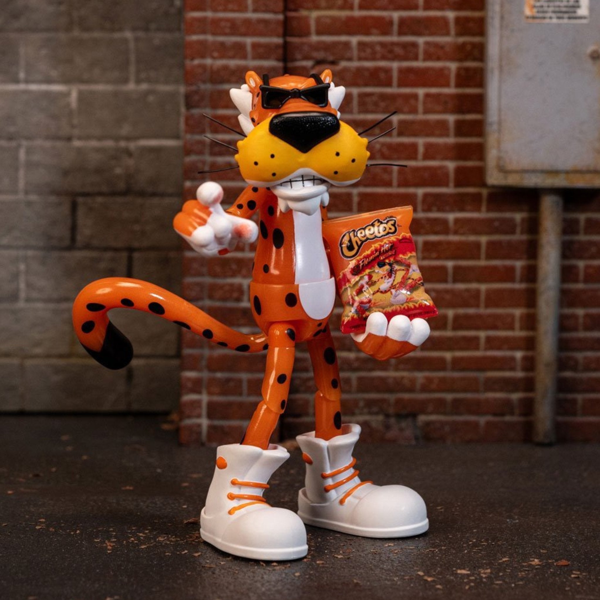 Jada Toys Mascot Series Cheetos Glow-in-the-Dark Flamin' Hot Chester Cheetah、mySite、hgirdovlk