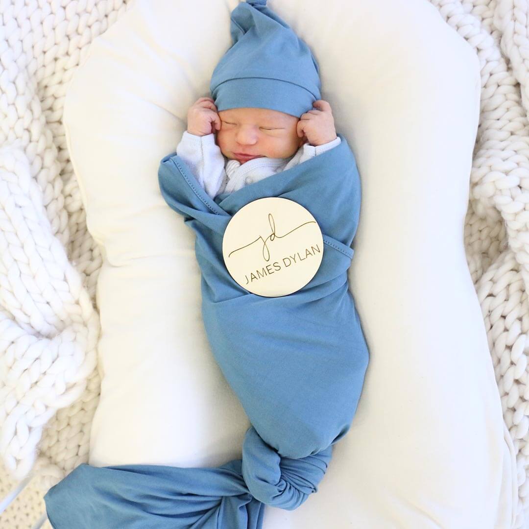  Personalized Baby Name Wood Announcement | Script Monogram、mySite、layawaytickets