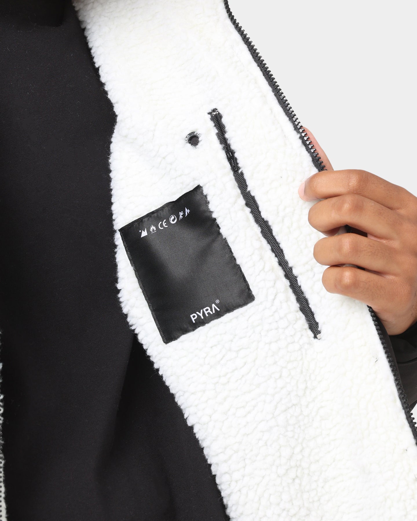 PYRA Sherpa Puffa Jacket Black、mySite、zt4zffjzw