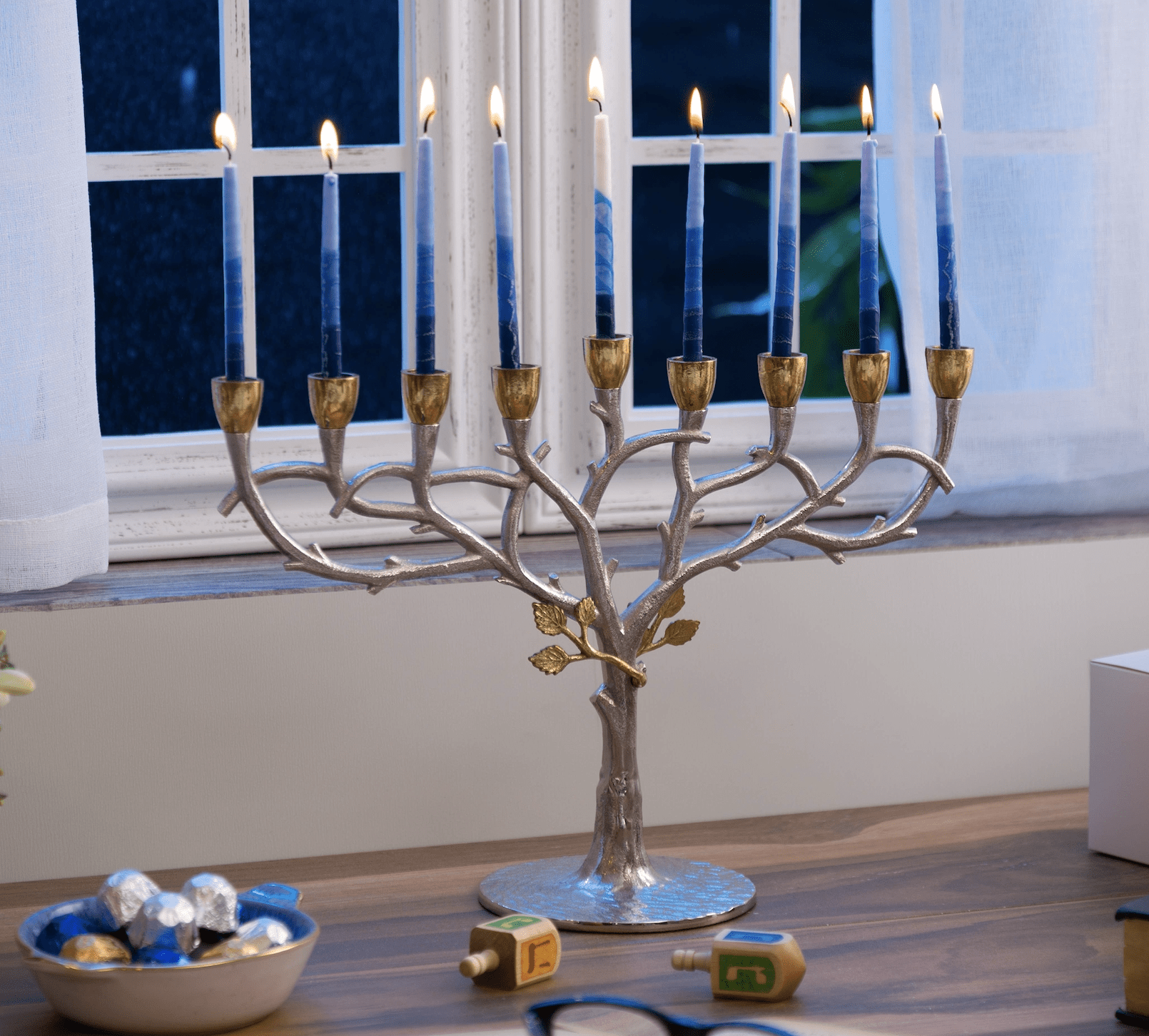 Two-Tone Menorah with Leaf Design、mySite、topwebapps