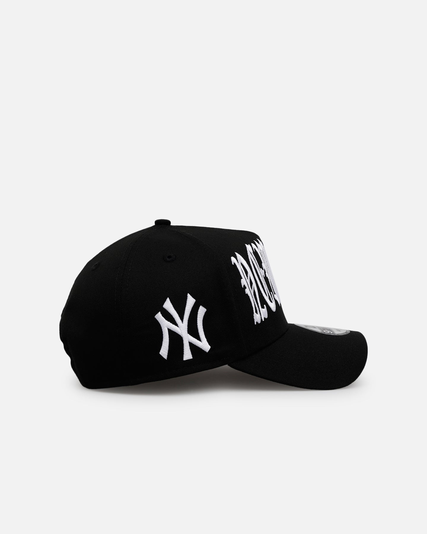 New Era New York Yankees 'Oversized Gothic Script Crown' 9FORTY A-Frame Snapback Black/White、mySite、zt4zffjzw