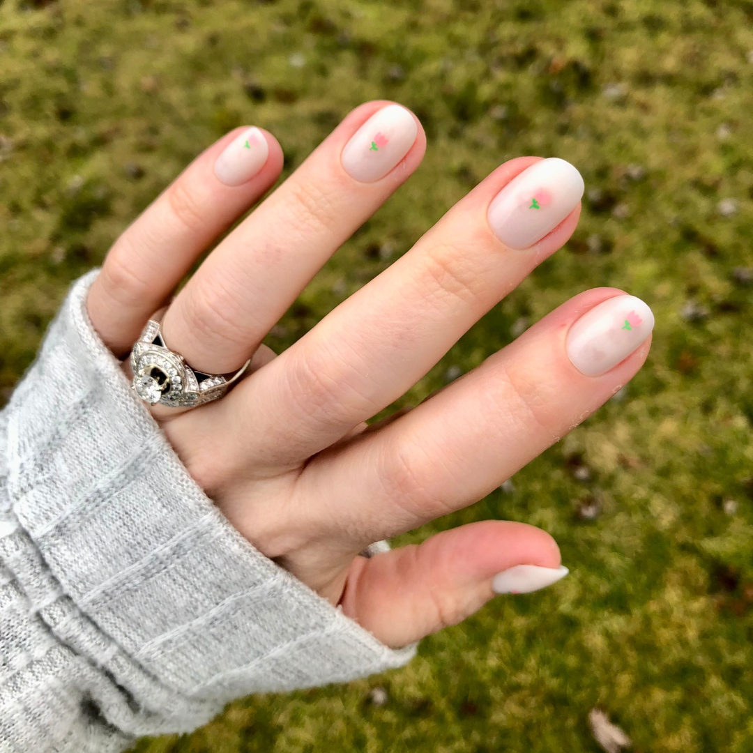 Touch of Tulips - Press-On | Extra Short | Round、mySite、solidvoid