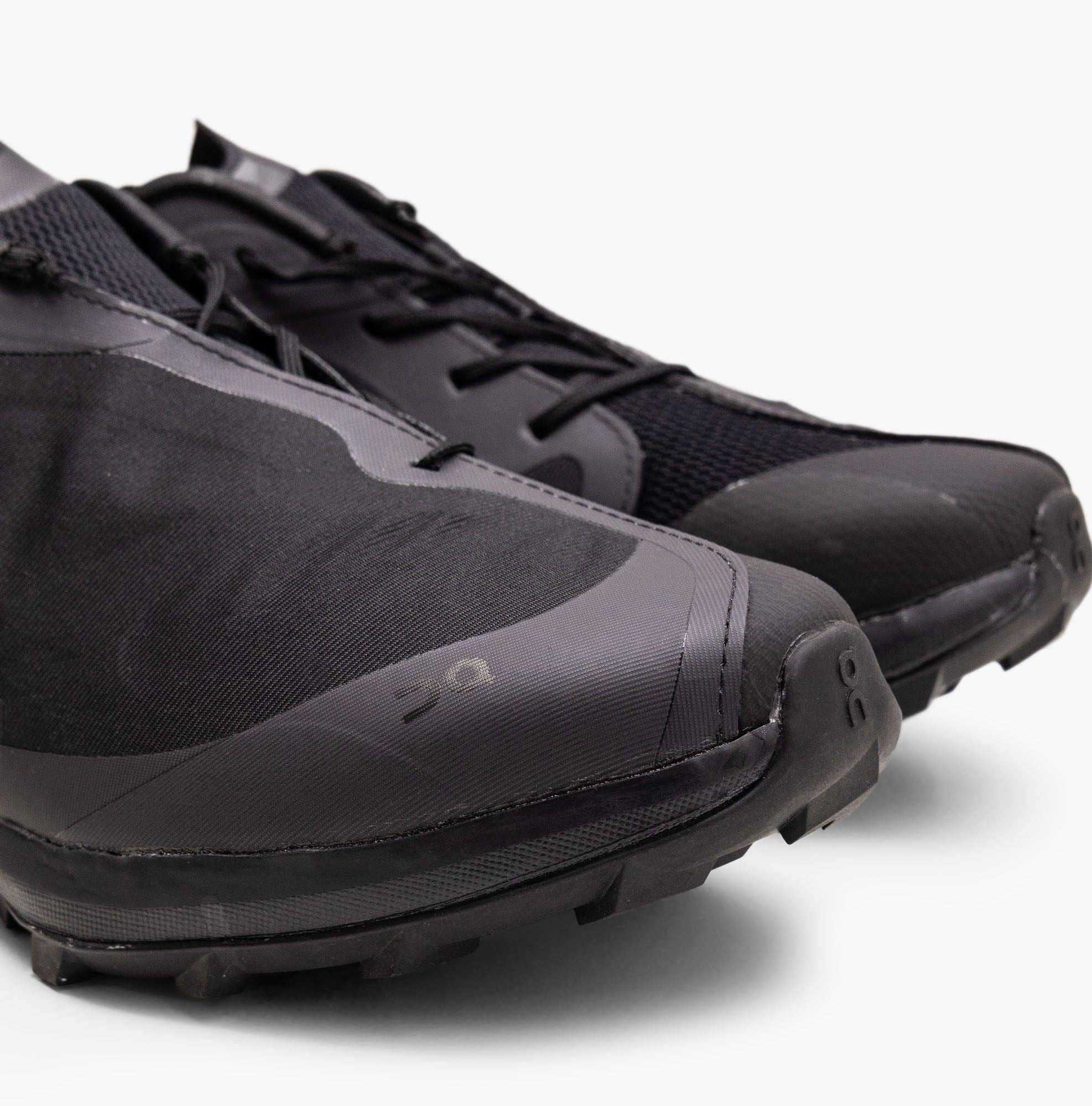  On x PAF Cloudventure Peak All Black、mySite、merchandisen