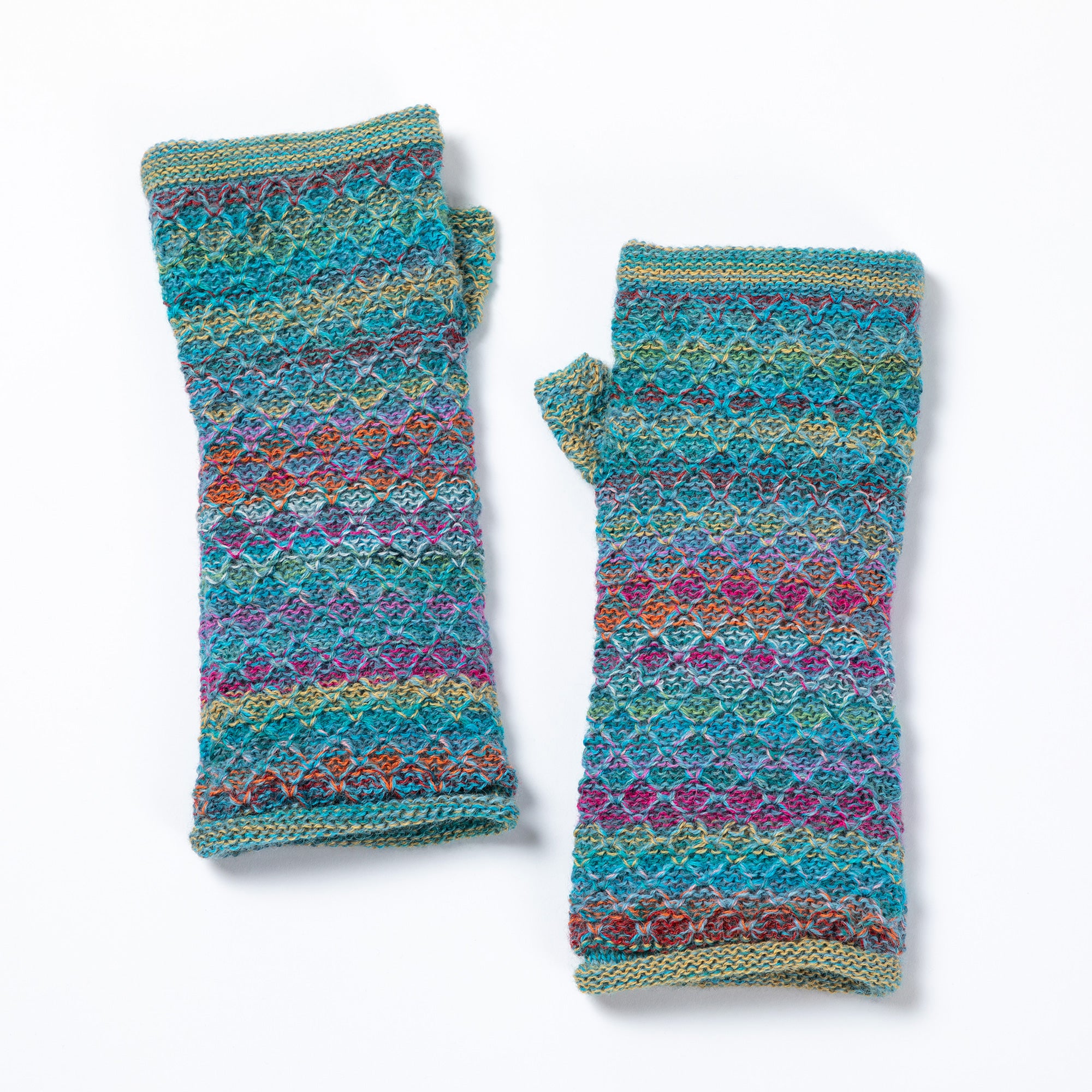 Colorful Alpaca Fingerless Mittens、mySite、camillekostekn