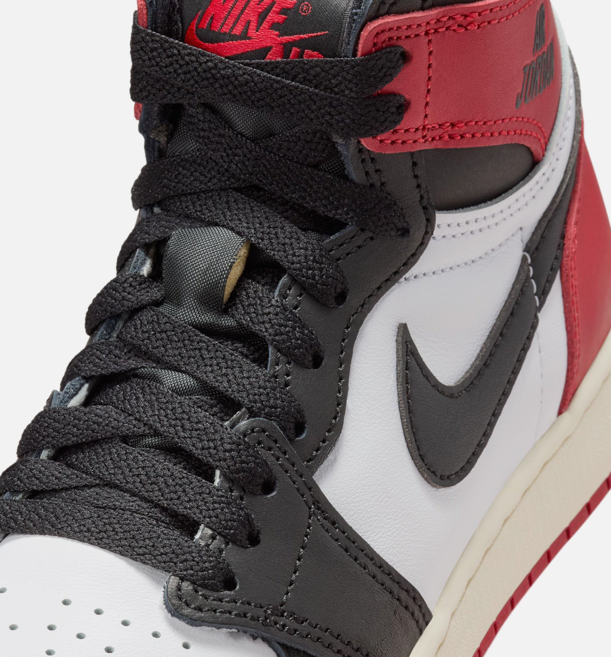 Air Jordan 1 Retro High OG Black Toe Grade School Lifestyle Shoe - White/Black/Varsity Red/Sail、mySite、dreamappss
