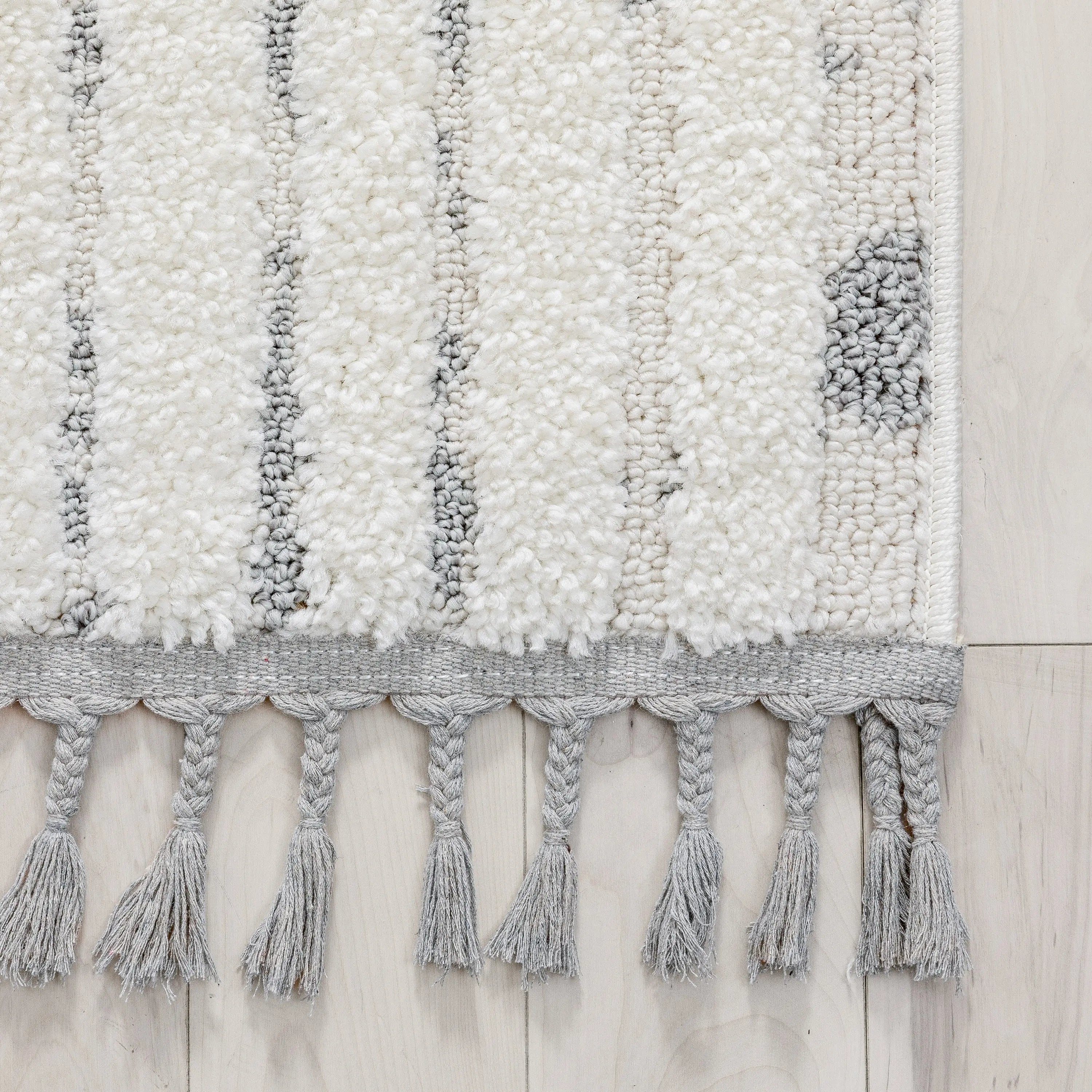 Gianna Modern Geometric Stripes Cream Grey High-Low Textured Rug、mySite、gigharbornorthrealestate