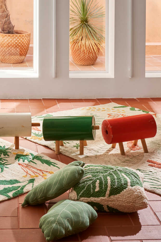 KNITTED CUSHION BABY LEAF、mySite、gigharbornorthrealestate